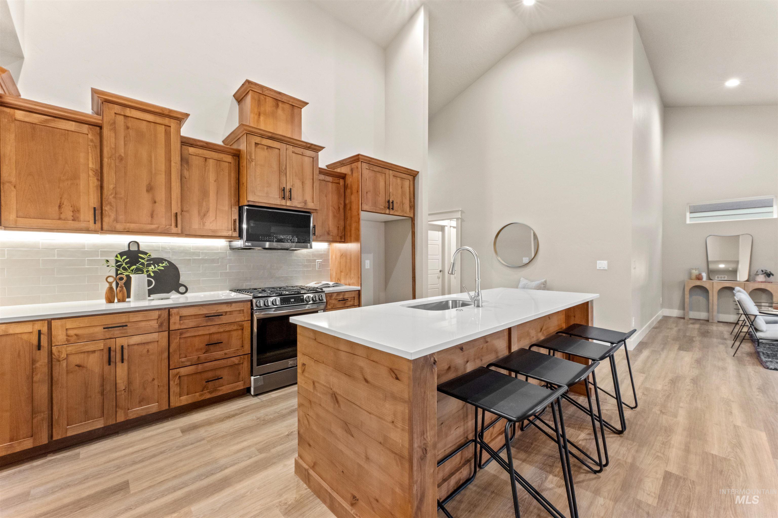 5055 N Pierce Park Lane, Boise, Idaho 83714, 4 Bedrooms, 3 Bathrooms, Residential For Sale, Price $624,900,MLS 98988752