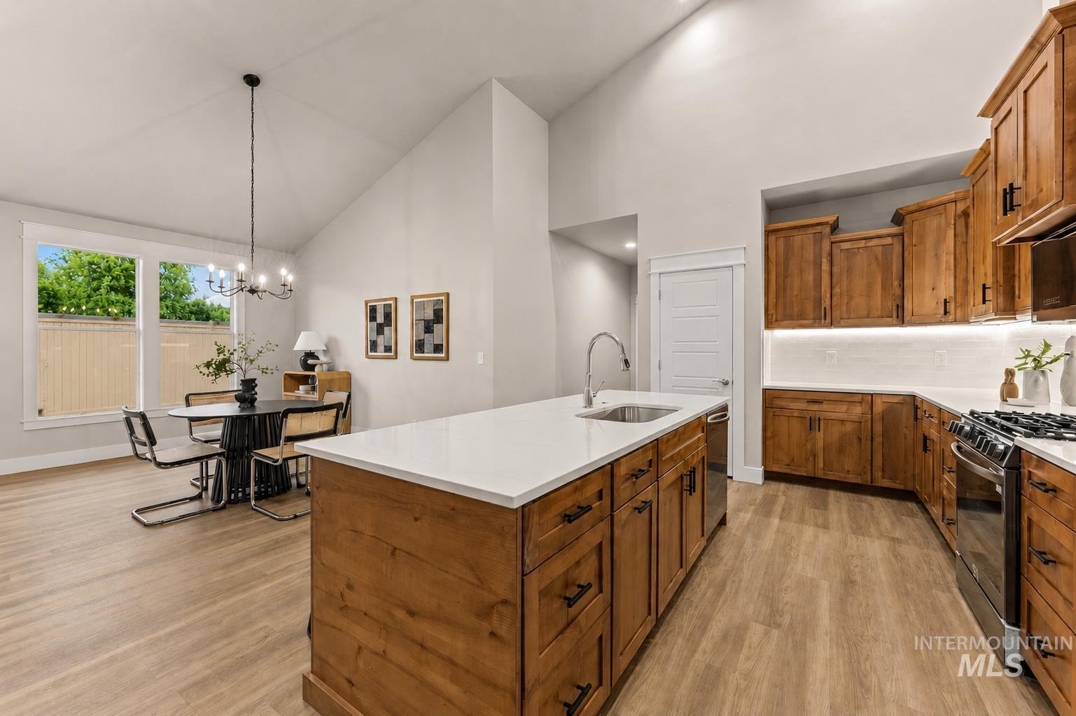 5055 N Pierce Park Lane, Boise, Idaho 83714, 4 Bedrooms, 3 Bathrooms, Residential For Sale, Price $624,900,MLS 98988752
