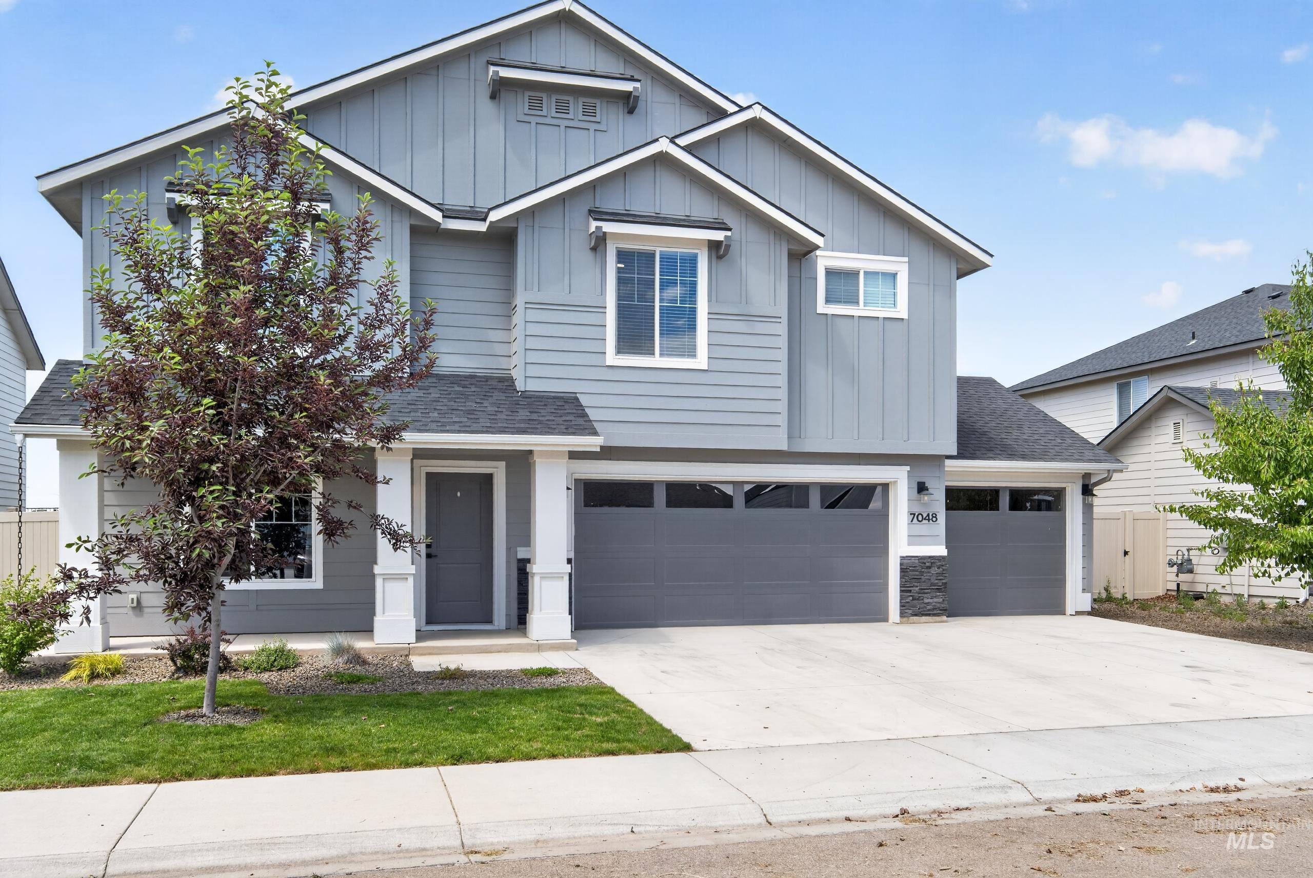 7048 W Plateau Creek St, Meridian, Idaho 83646, 4 Bedrooms, 2.5 Bathrooms, Residential For Sale, Price $529,900,MLS 98988756