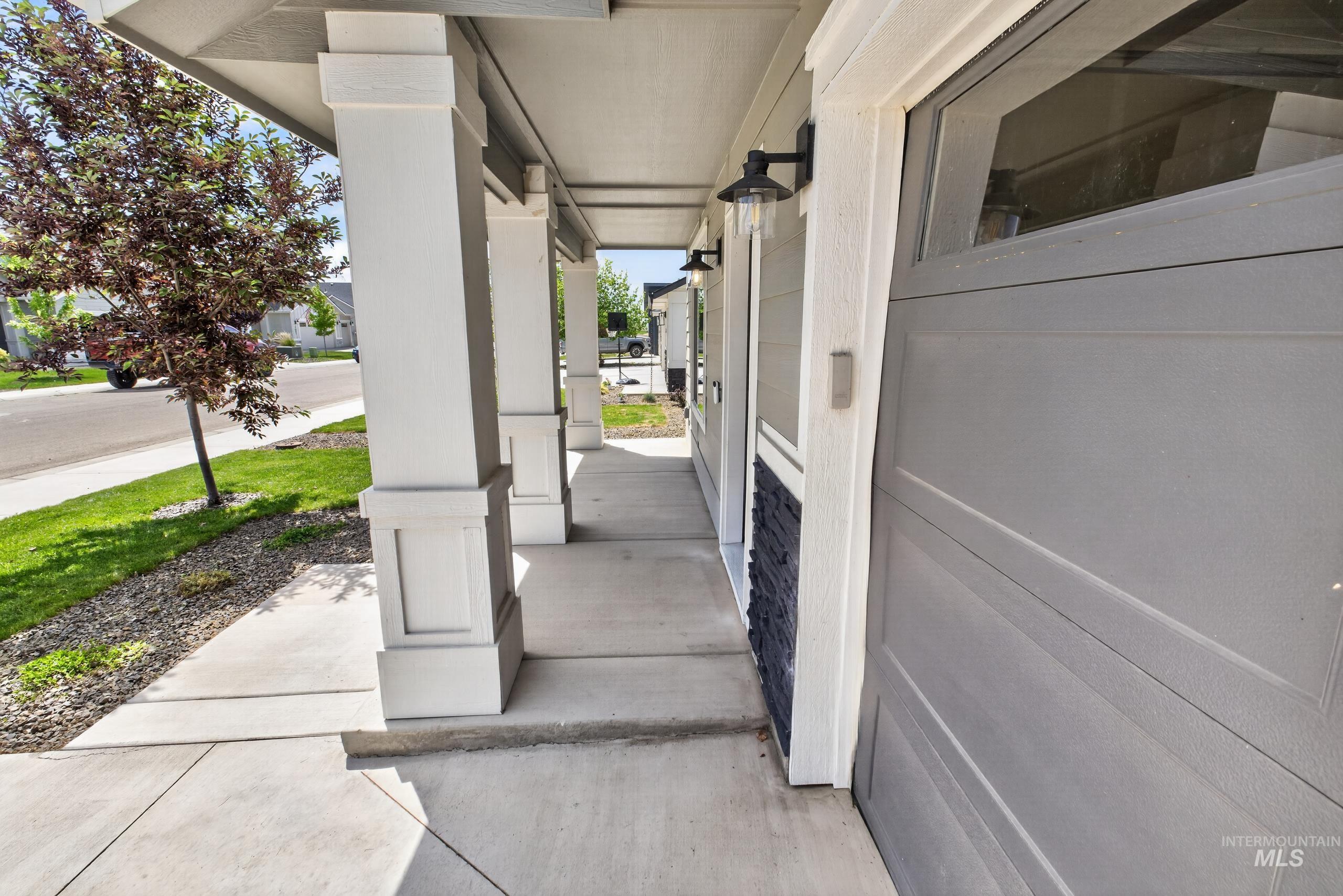 7048 W Plateau Creek St, Meridian, Idaho 83646, 4 Bedrooms, 2.5 Bathrooms, Residential For Sale, Price $529,900,MLS 98988756