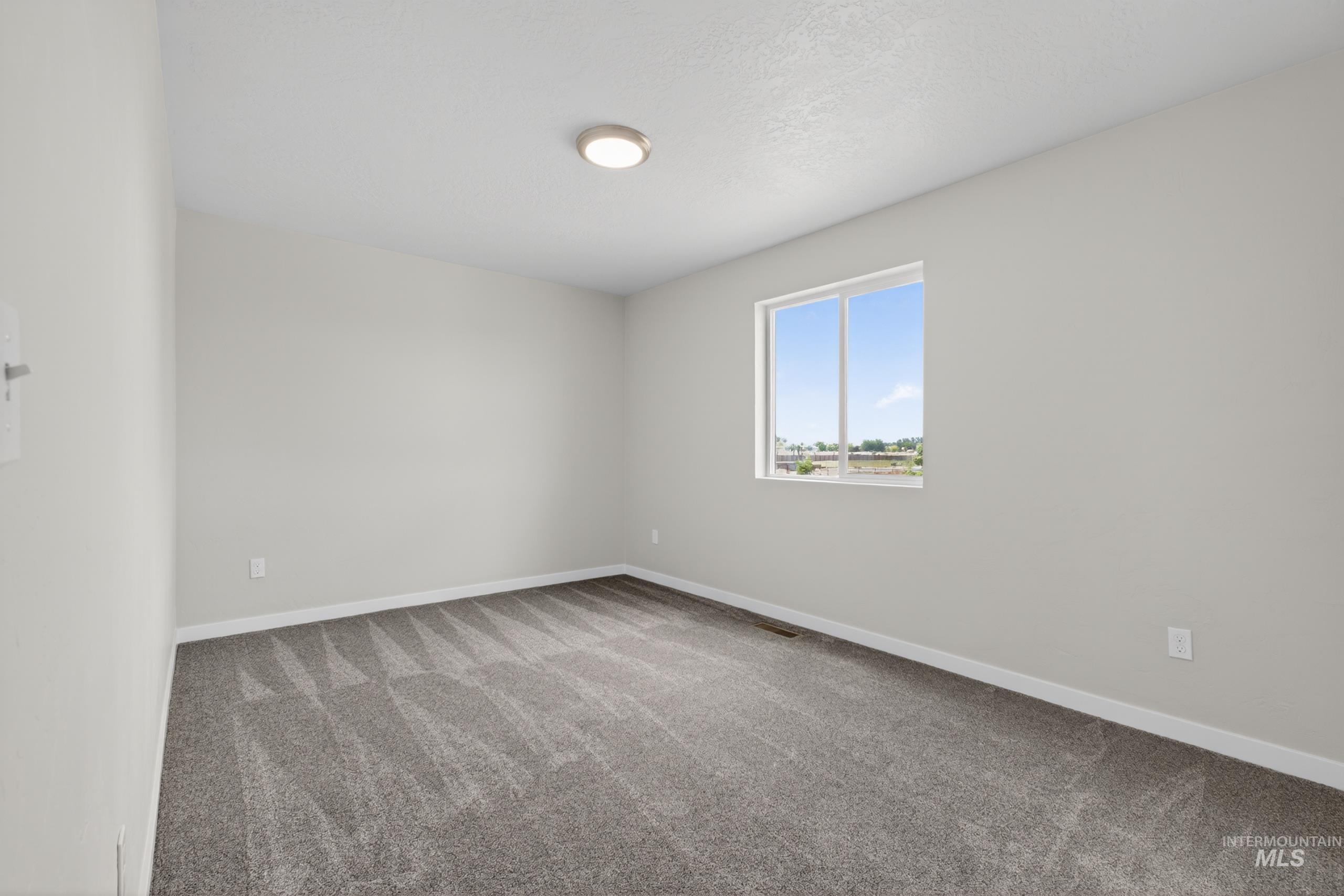 7048 W Plateau Creek St, Meridian, Idaho 83646, 4 Bedrooms, 2.5 Bathrooms, Residential For Sale, Price $529,900,MLS 98988756