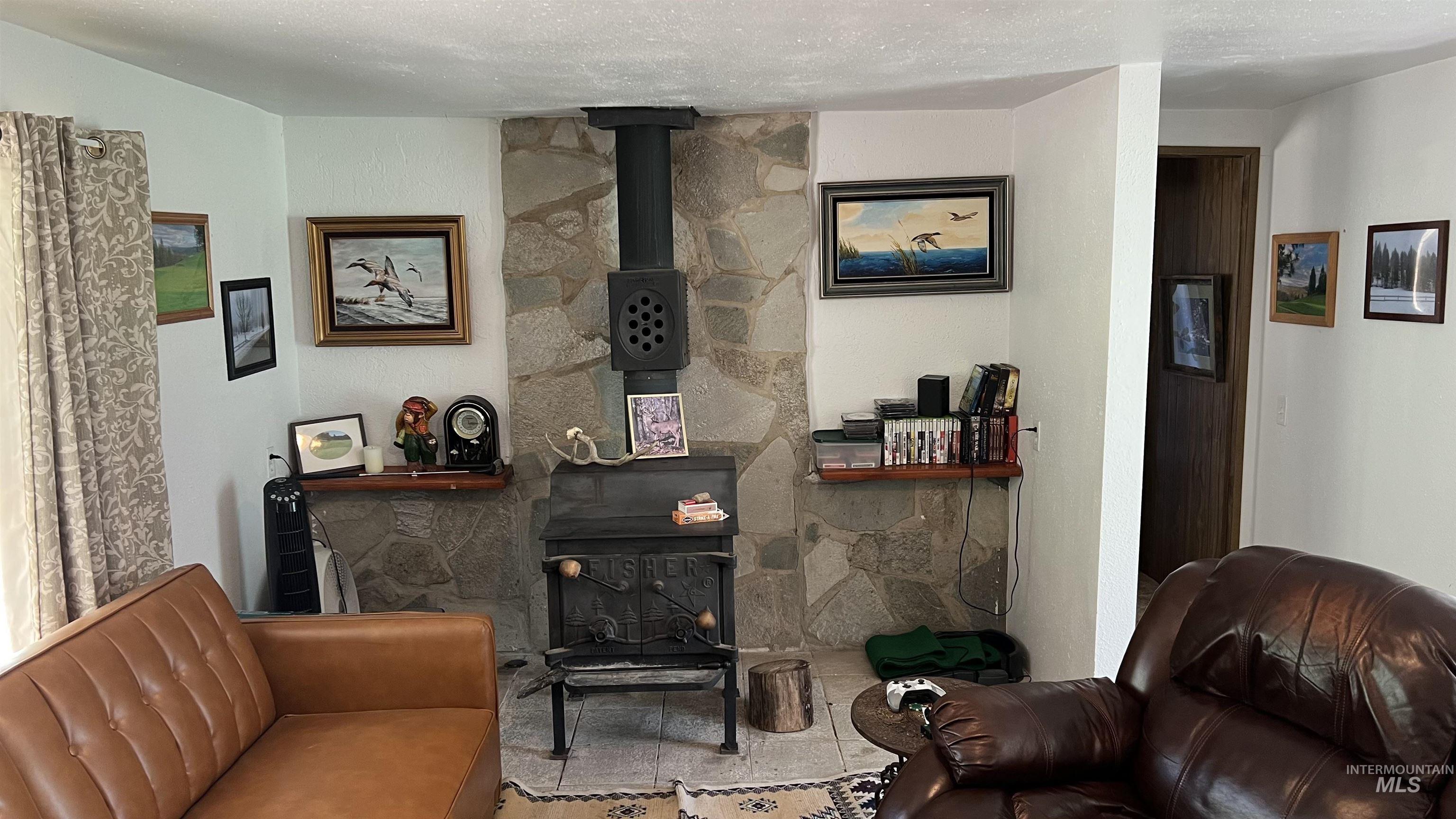 17 Summer Dr, Garden Valley, Idaho 83622, 2 Bedrooms, 2 Bathrooms, Residential For Sale, Price $179,000,MLS 98988757