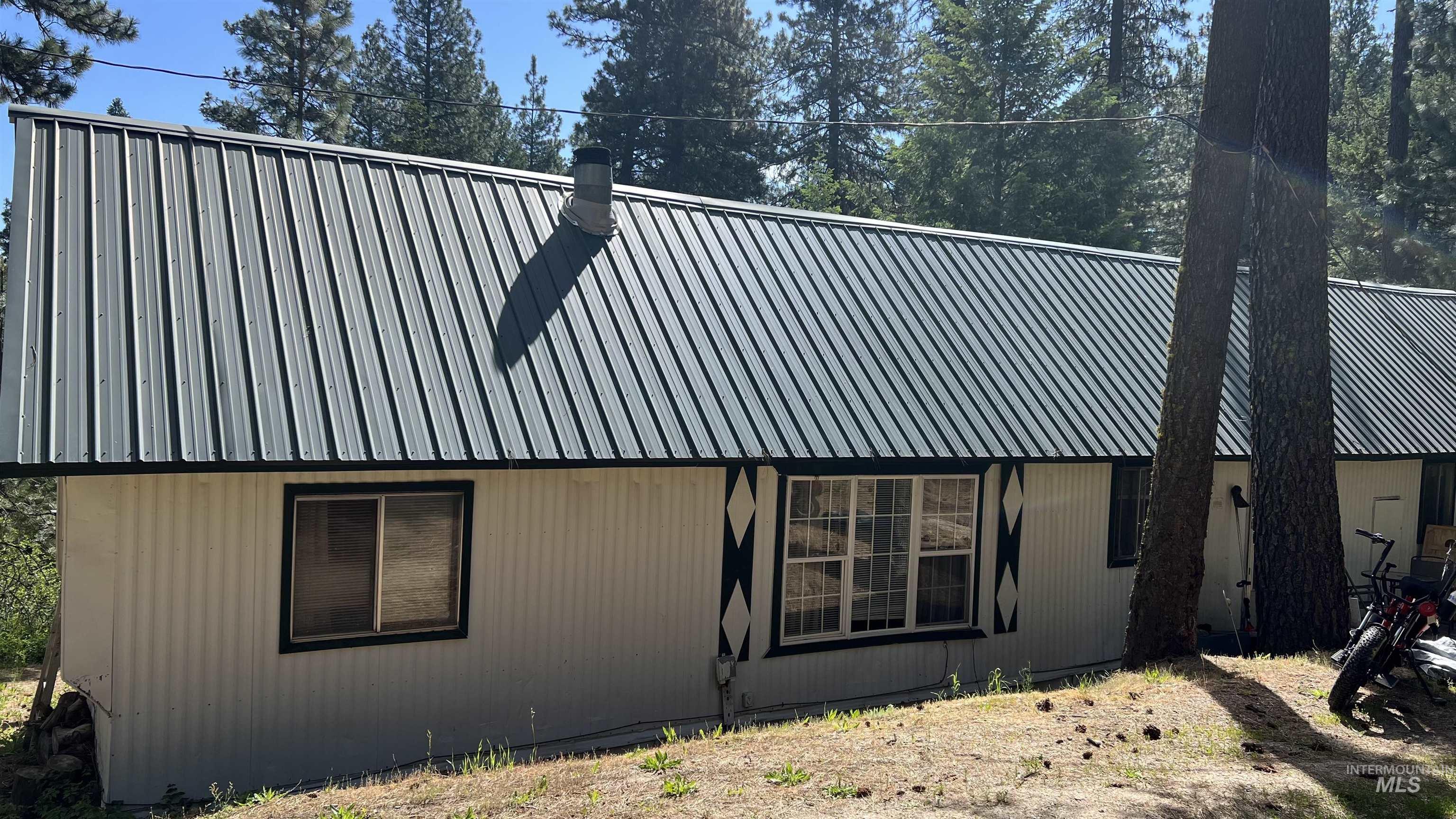 17 Summer Dr, Garden Valley, Idaho 83622, 2 Bedrooms, 2 Bathrooms, Residential For Sale, Price $179,000,MLS 98988757