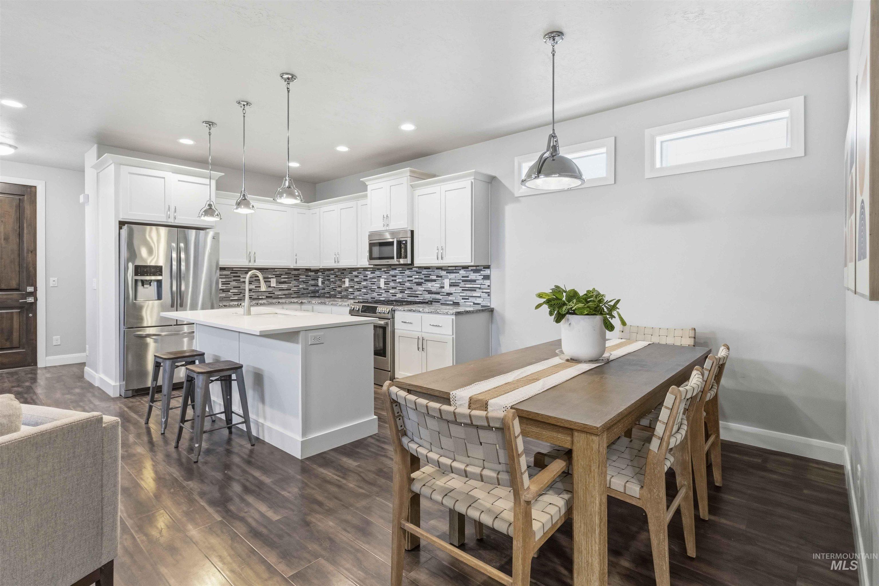1617 N 29th, Boise, Idaho 83703, 3 Bedrooms, 2.5 Bathrooms, Residential For Sale, Price $679,000,MLS 98988758