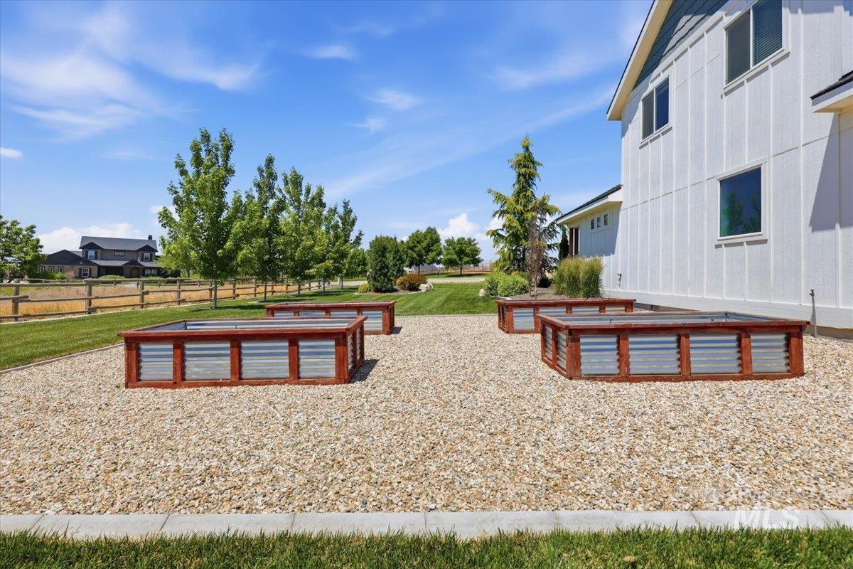 26248 Pheasant Landing Rd, Middleton, Idaho 83644, 4 Bedrooms, 2.5 Bathrooms, Residential For Sale, Price $1,199,900,MLS 98988765