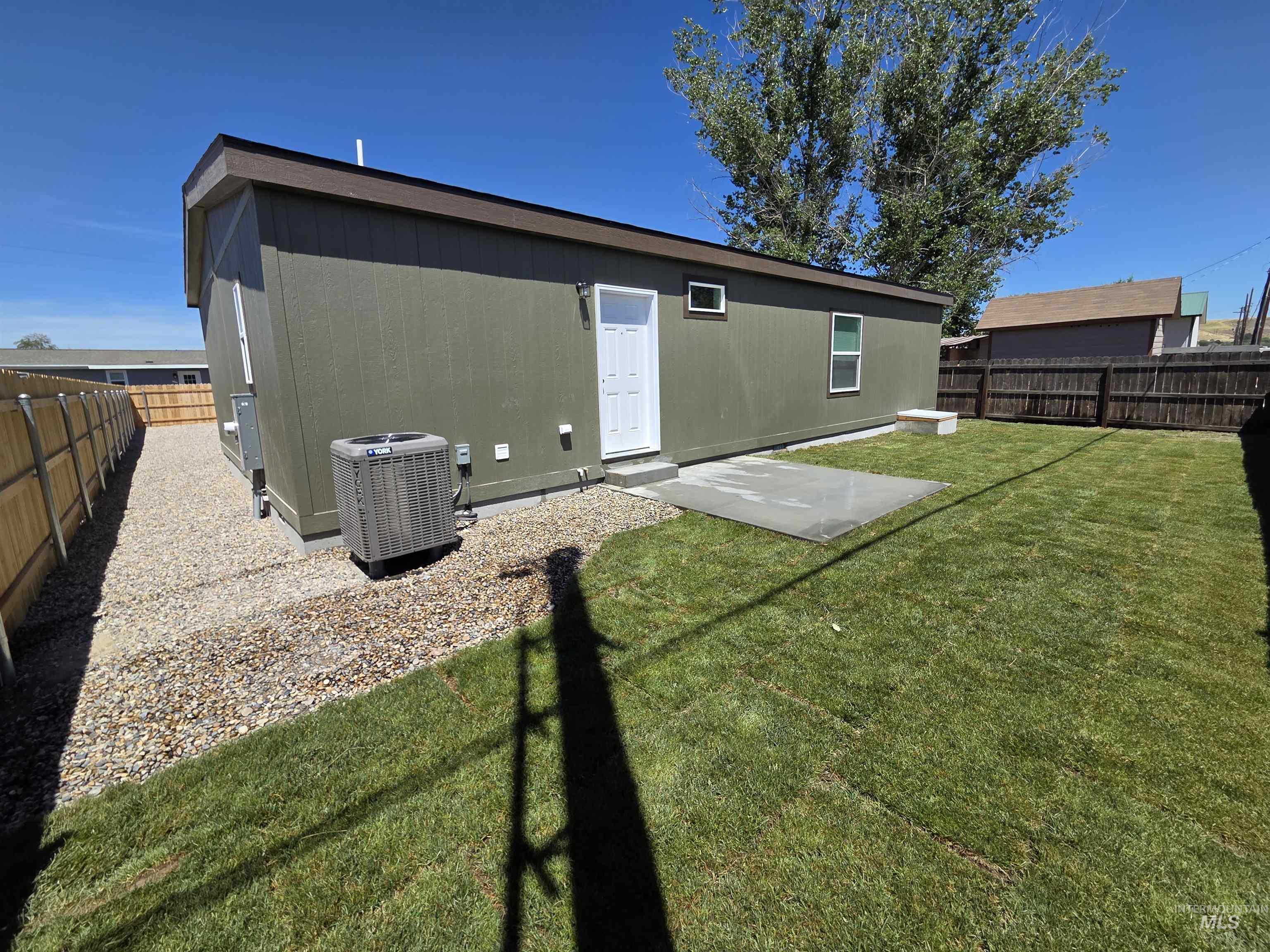 1140 12th Avenue South, Payette, Idaho 83661-3390, 3 Bedrooms, 2 Bathrooms, Residential For Sale, Price $318,369,MLS 98988766