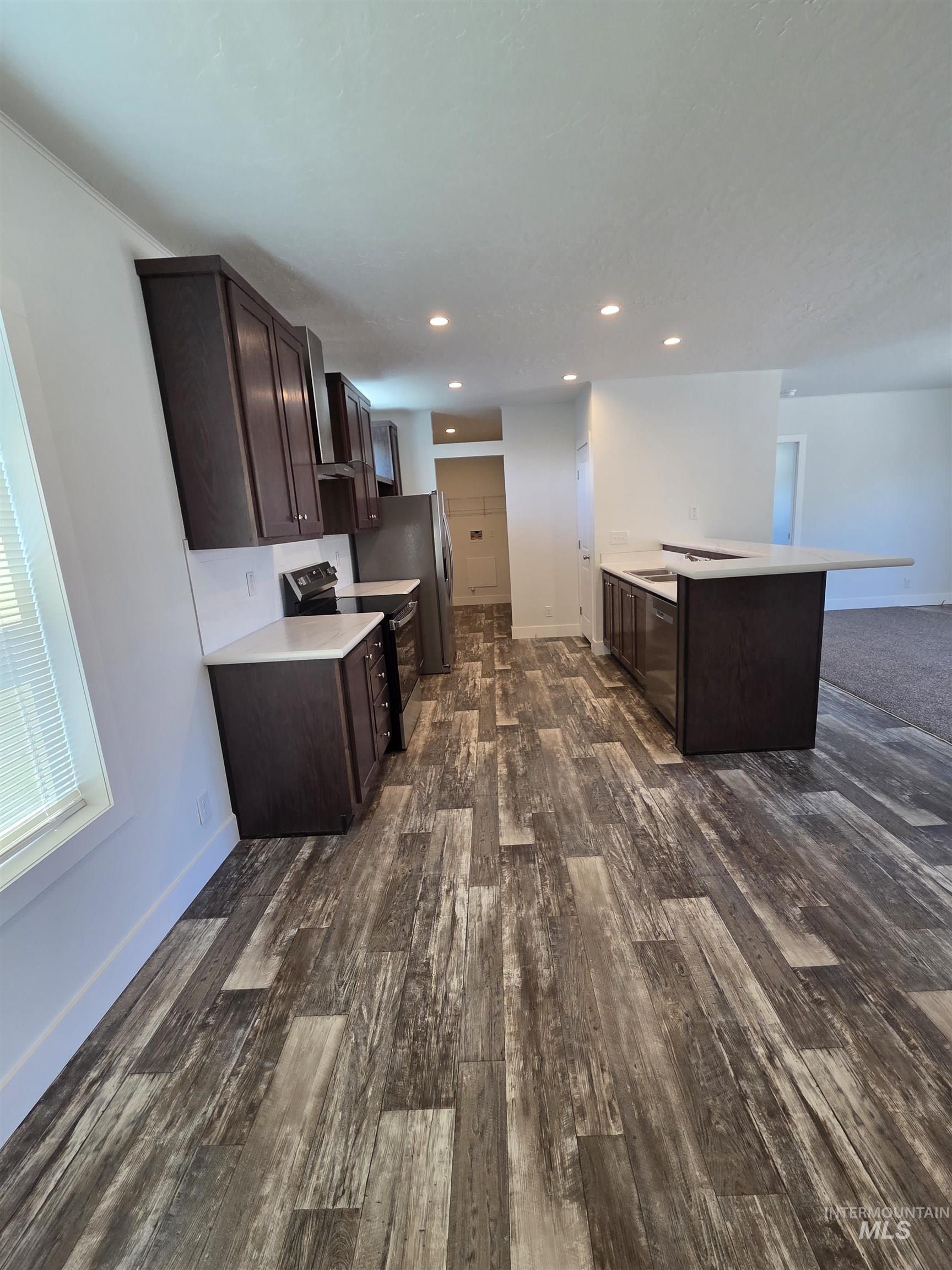 1140 12th Avenue South, Payette, Idaho 83661-3390, 3 Bedrooms, 2 Bathrooms, Residential For Sale, Price $318,369,MLS 98988766