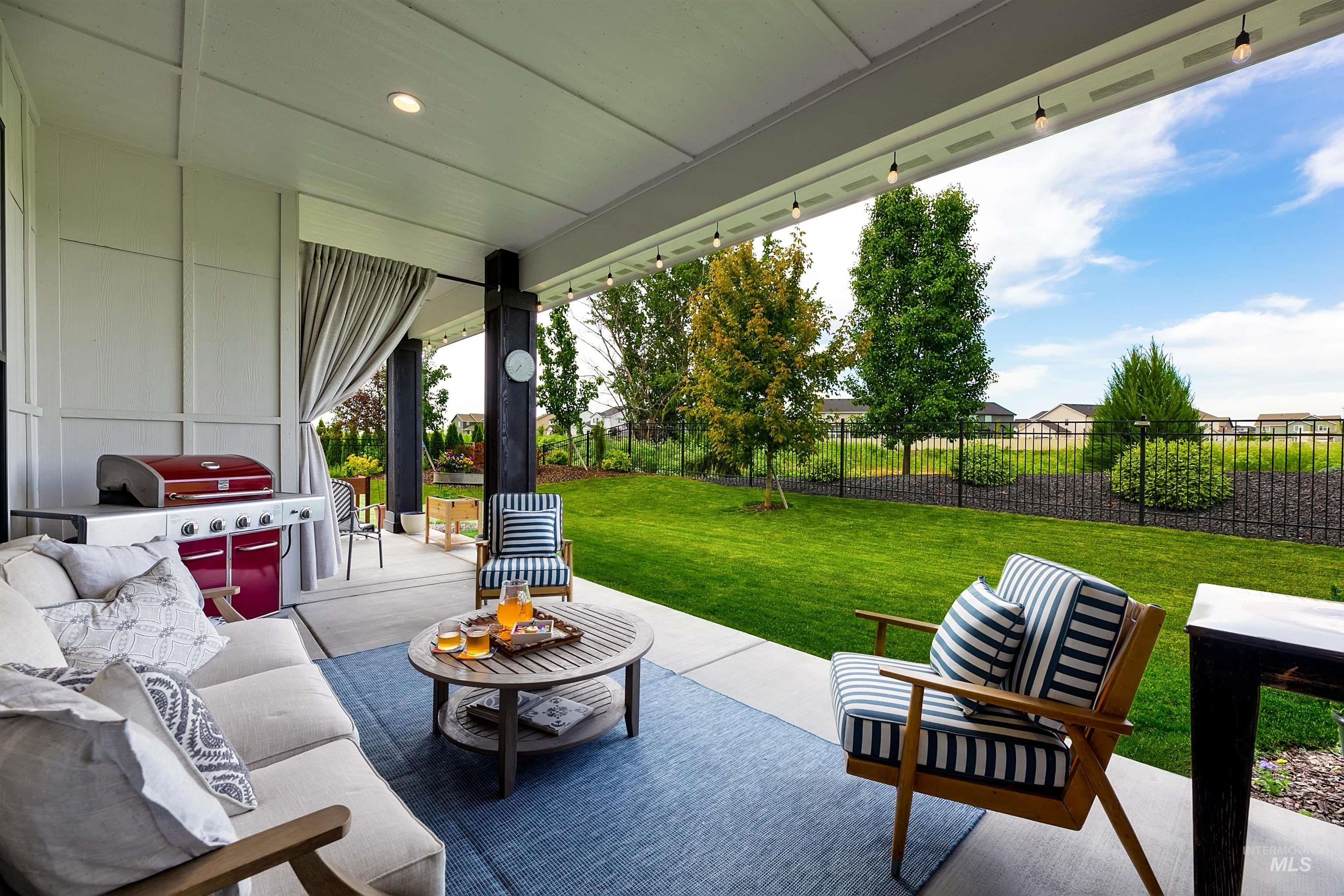 7742 W Palamas Drive, Eagle, Idaho 83616, 3 Bedrooms, 2.5 Bathrooms, Residential For Sale, Price $1,199,000,MLS 98988768