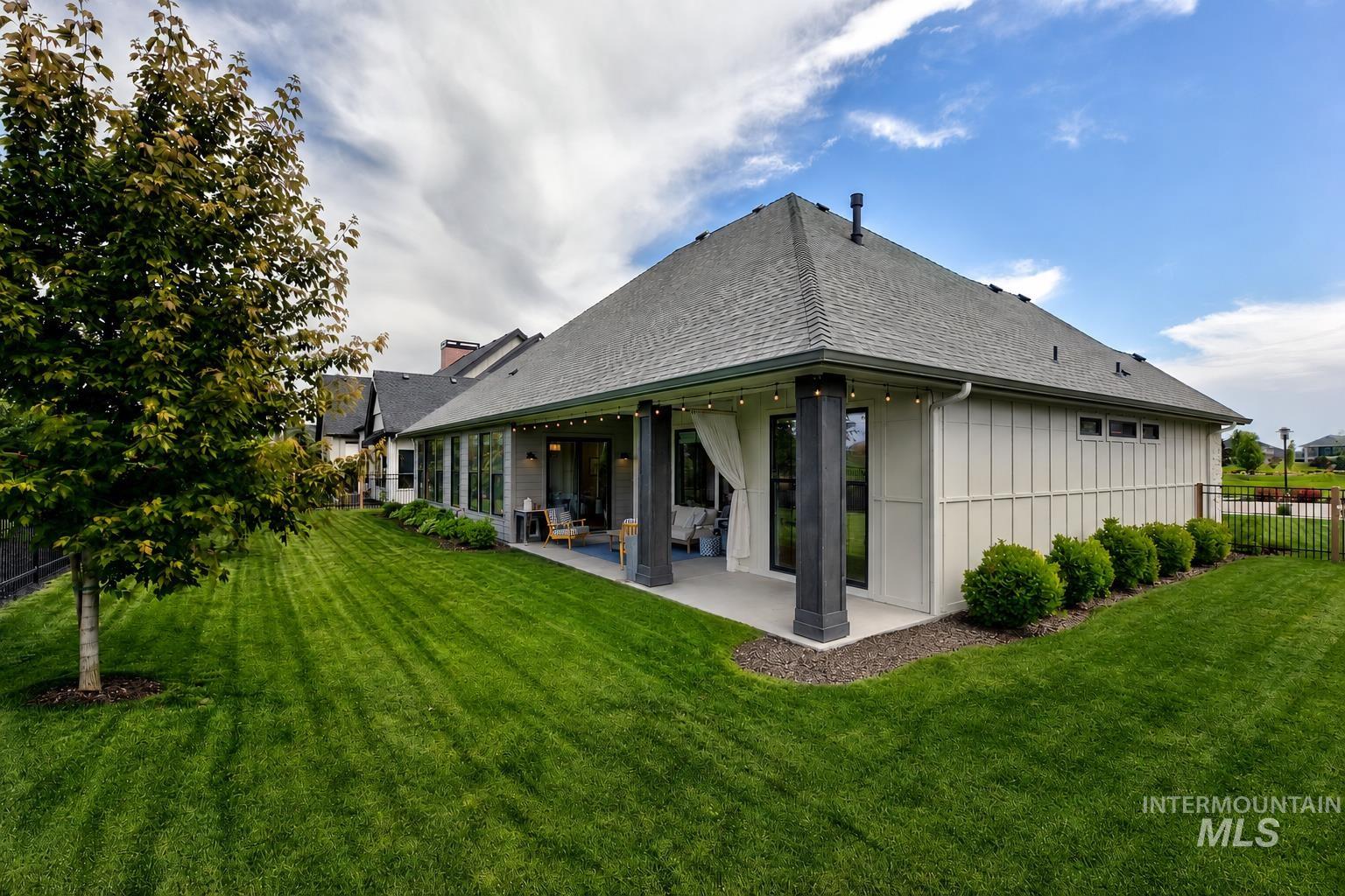 7742 W Palamas Drive, Eagle, Idaho 83616, 3 Bedrooms, 2.5 Bathrooms, Residential For Sale, Price $1,199,000,MLS 98988768
