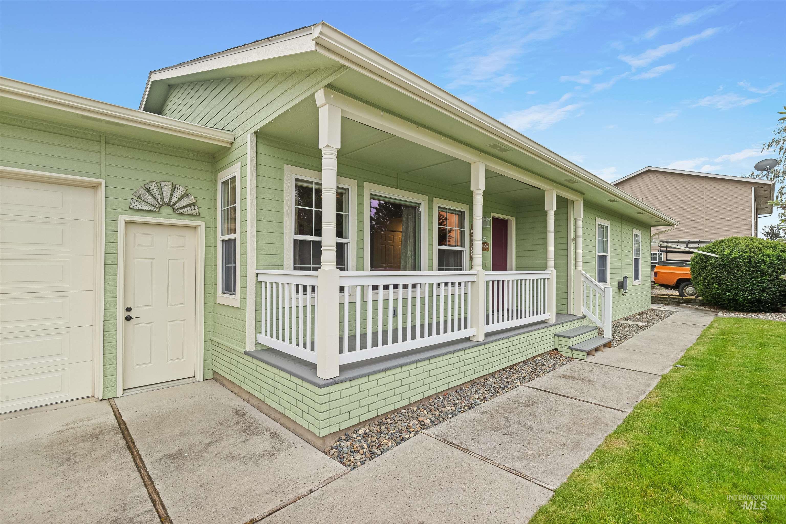 2537 18th Street, Clarkston, Washington 99403, 3 Bedrooms, 2 Bathrooms, Residential For Sale, Price $494,999,MLS 98988770