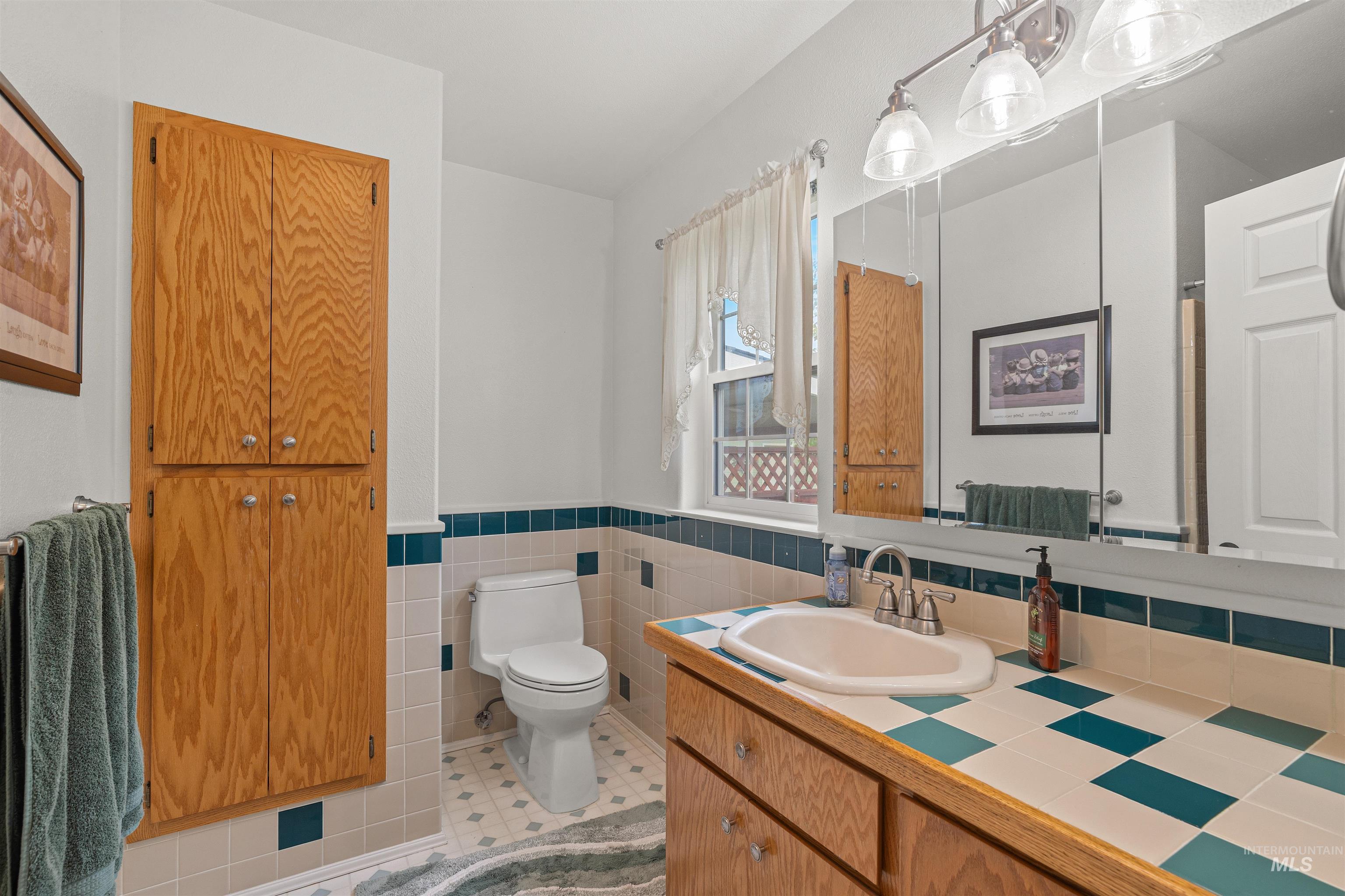 2537 18th Street, Clarkston, Washington 99403, 3 Bedrooms, 2 Bathrooms, Residential For Sale, Price $494,999,MLS 98988770