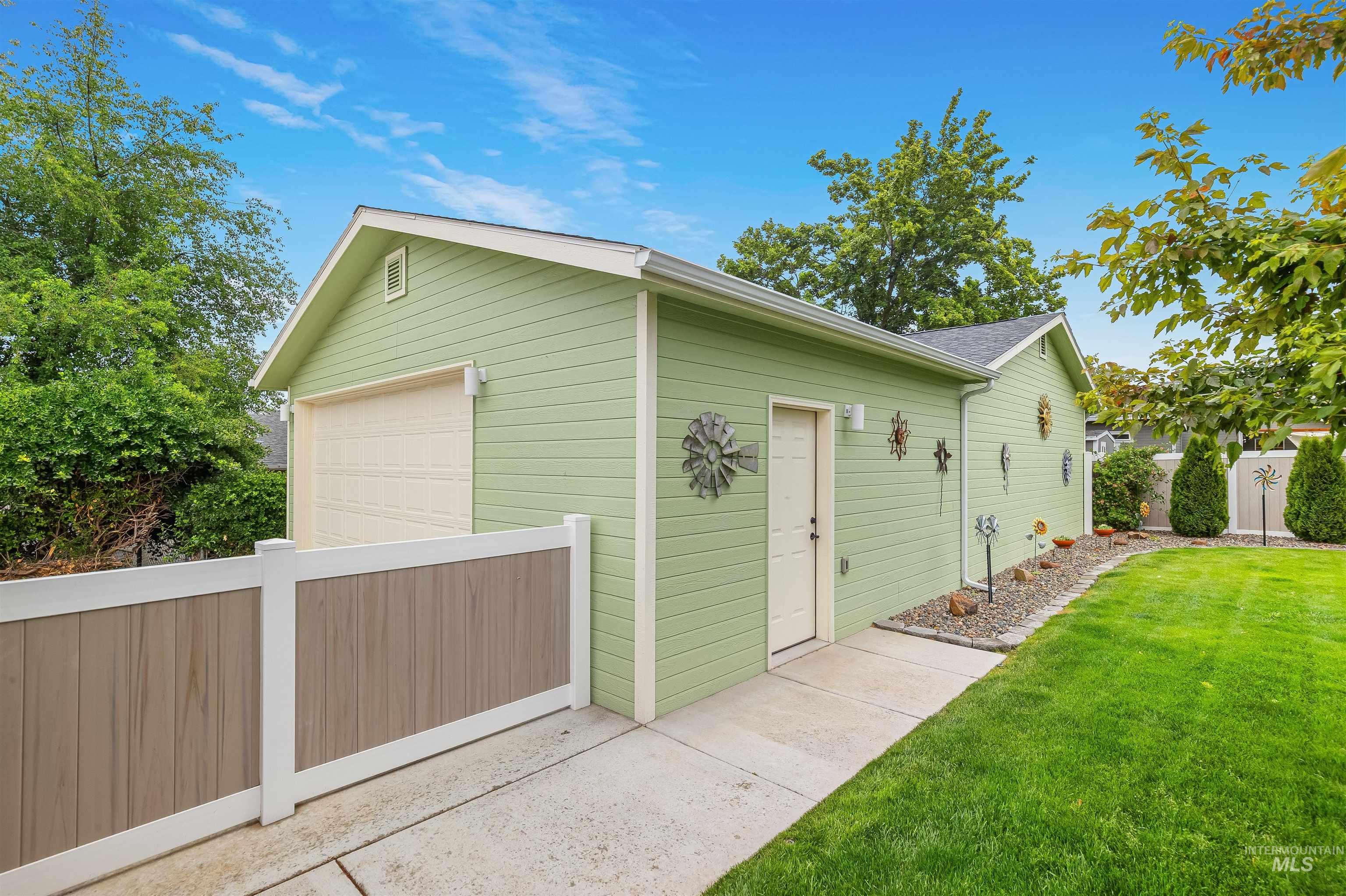 2537 18th Street, Clarkston, Washington 99403, 3 Bedrooms, 2 Bathrooms, Residential For Sale, Price $494,999,MLS 98988770