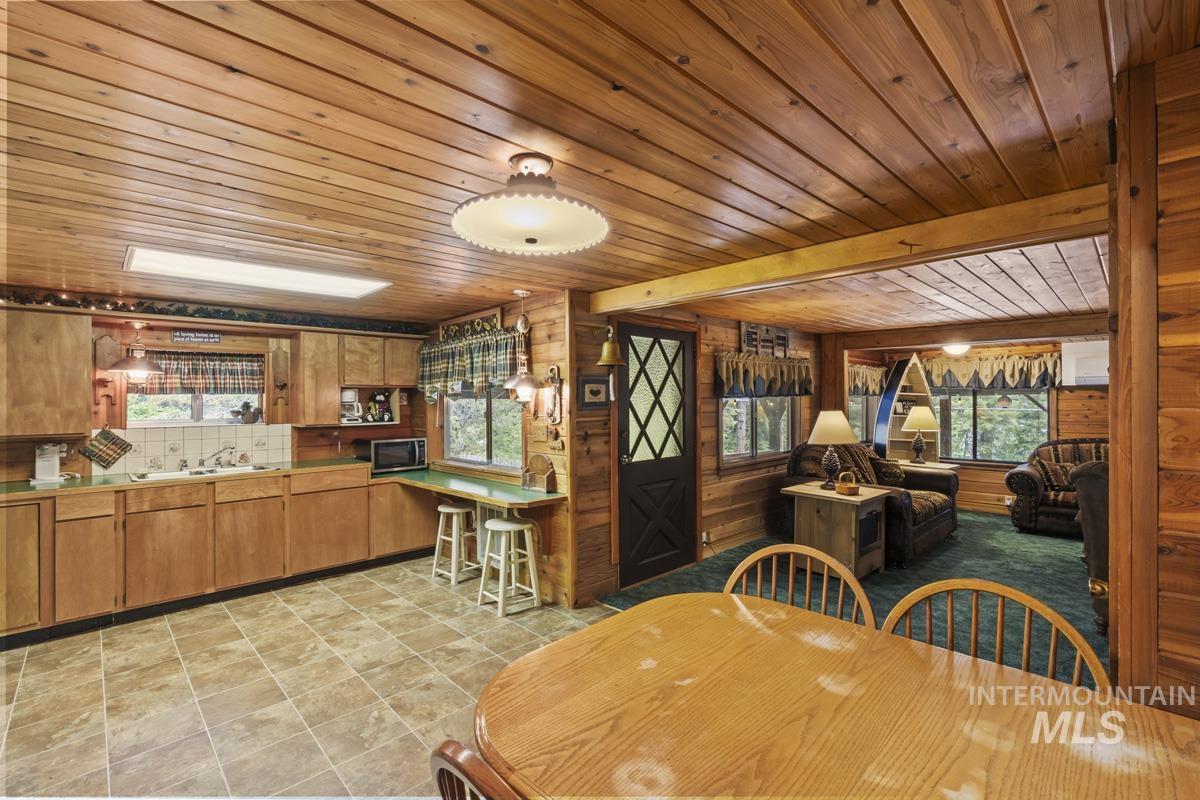 567 West Mountain Road, Cascade, Idaho 83611, 3 Bedrooms, 1 Bathroom, Residential For Sale, Price $425,000,MLS 98988771