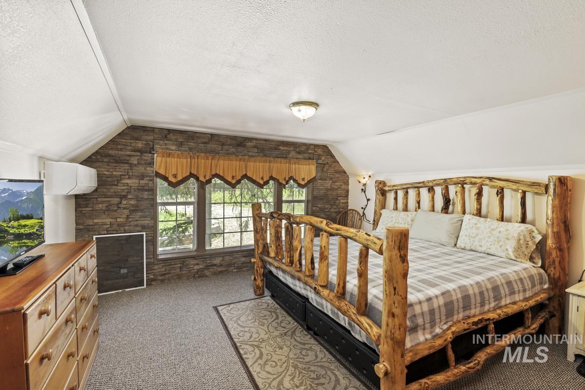 567 West Mountain Road, Cascade, Idaho 83611, 3 Bedrooms, 1 Bathroom, Residential For Sale, Price $425,000,MLS 98988771