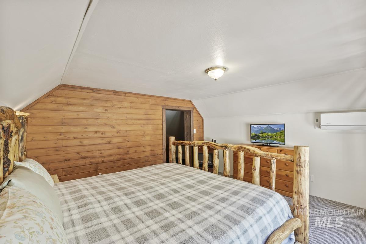 567 West Mountain Road, Cascade, Idaho 83611, 3 Bedrooms, 1 Bathroom, Residential For Sale, Price $425,000,MLS 98988771
