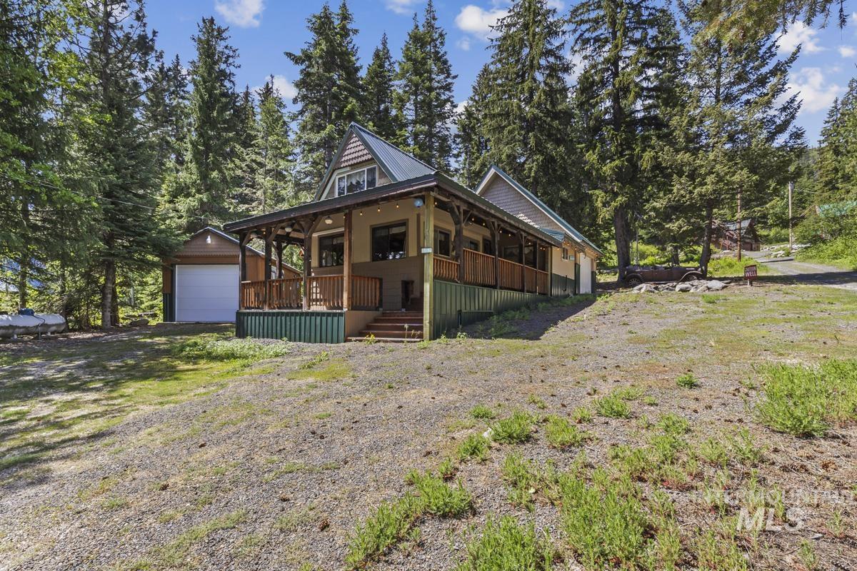 567 West Mountain Road, Cascade, Idaho 83611, 3 Bedrooms, 1 Bathroom, Residential For Sale, Price $425,000,MLS 98988771