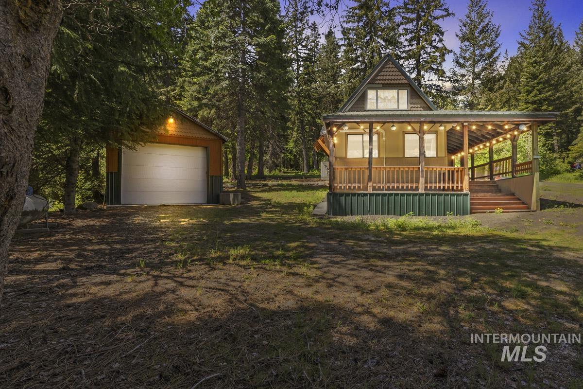567 West Mountain Road, Cascade, Idaho 83611, 3 Bedrooms, 1 Bathroom, Residential For Sale, Price $425,000,MLS 98988771