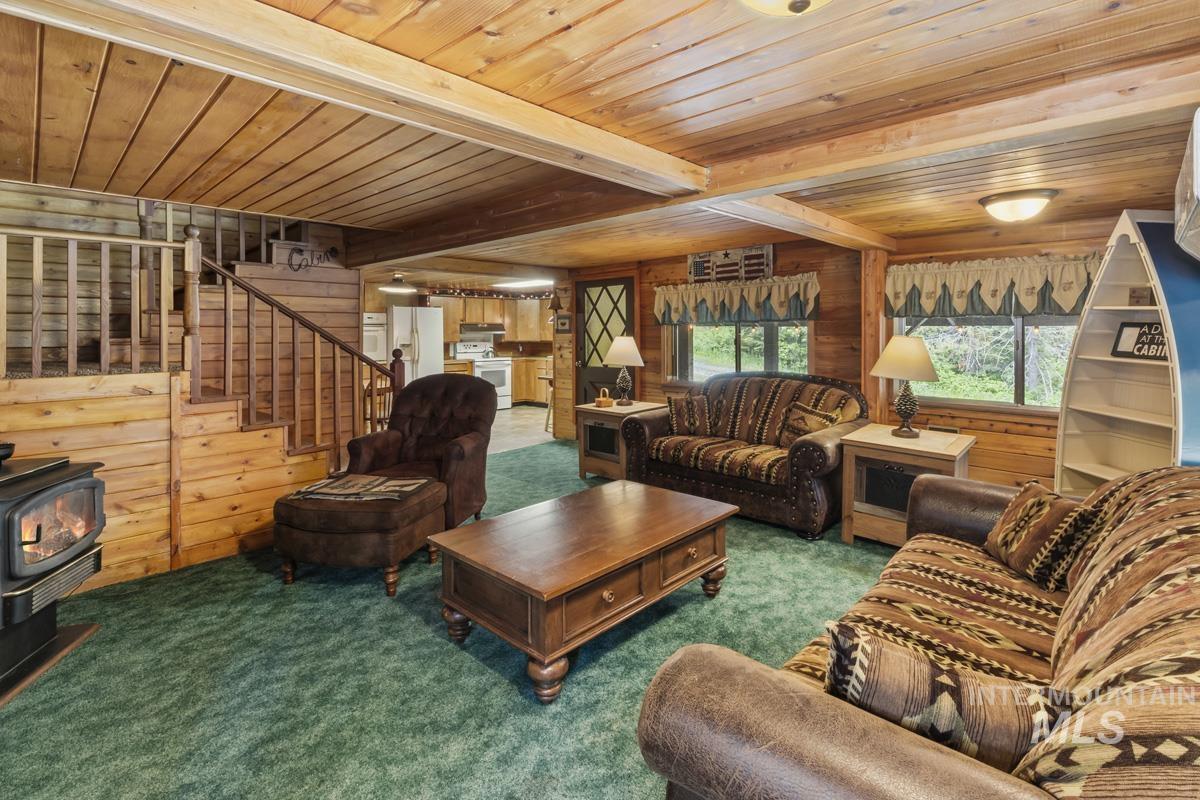 567 West Mountain Road, Cascade, Idaho 83611, 3 Bedrooms, 1 Bathroom, Residential For Sale, Price $425,000,MLS 98988771