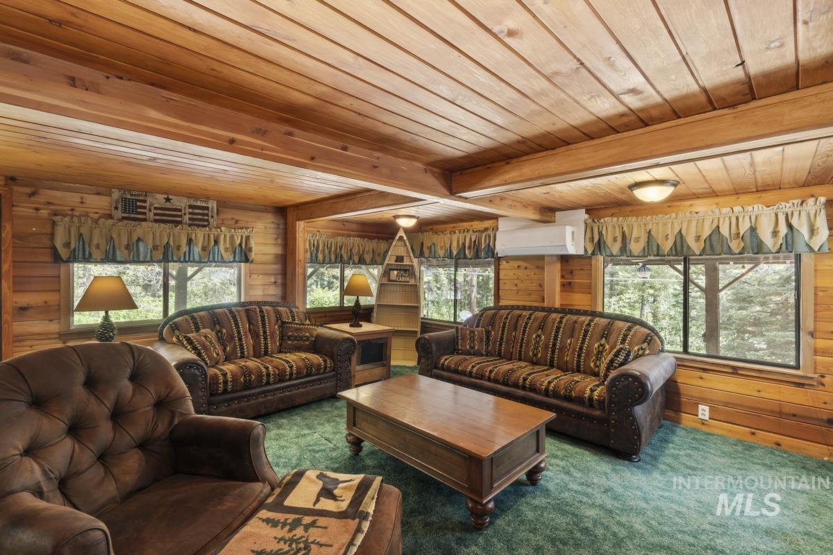 567 West Mountain Road, Cascade, Idaho 83611, 3 Bedrooms, 1 Bathroom, Residential For Sale, Price $425,000,MLS 98988771
