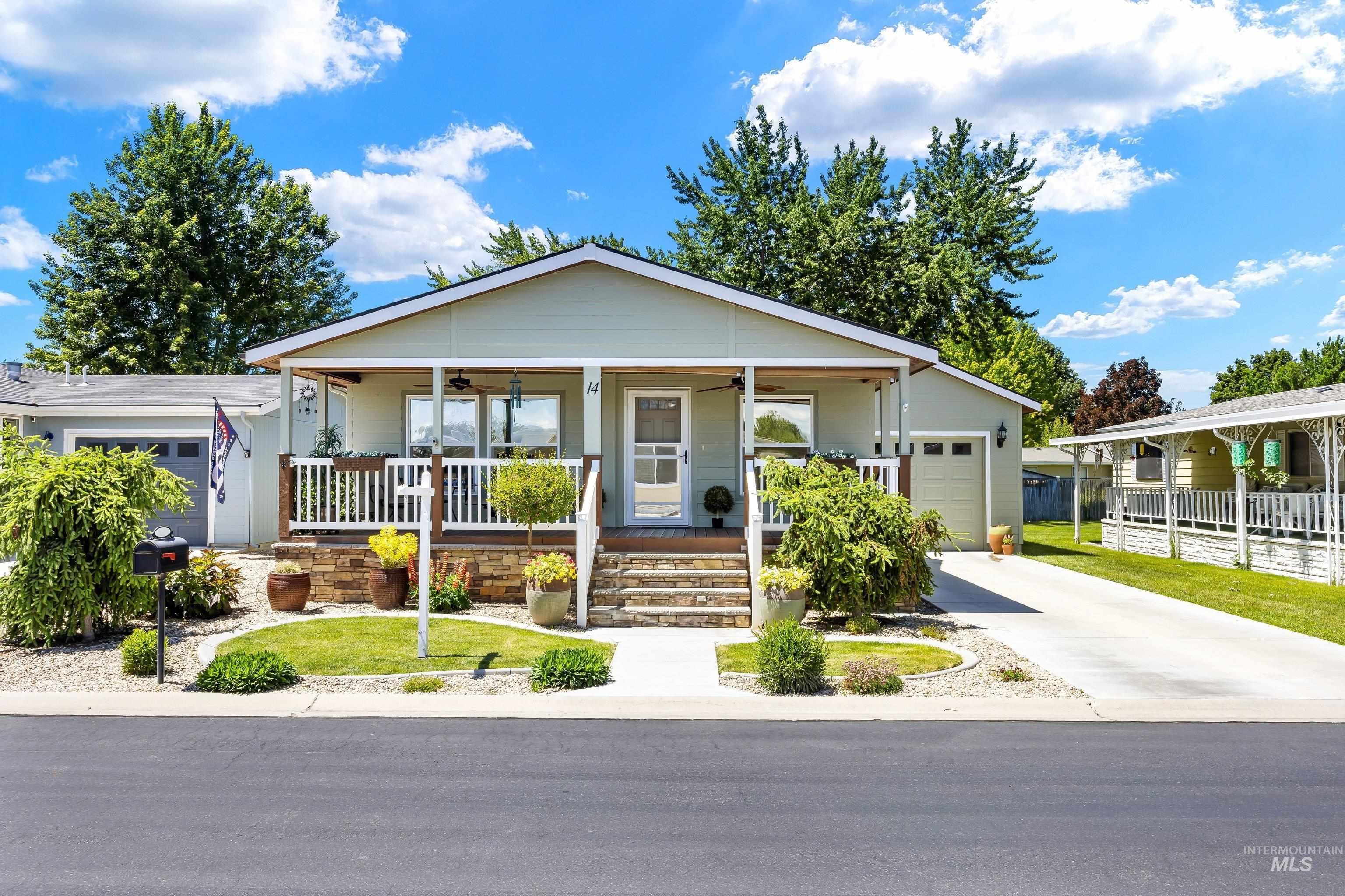9390 W Ustick Rd #14, Boise, Idaho 83704, 3 Bedrooms, 2 Bathrooms, Residential For Sale, Price $248,000,MLS 98988772