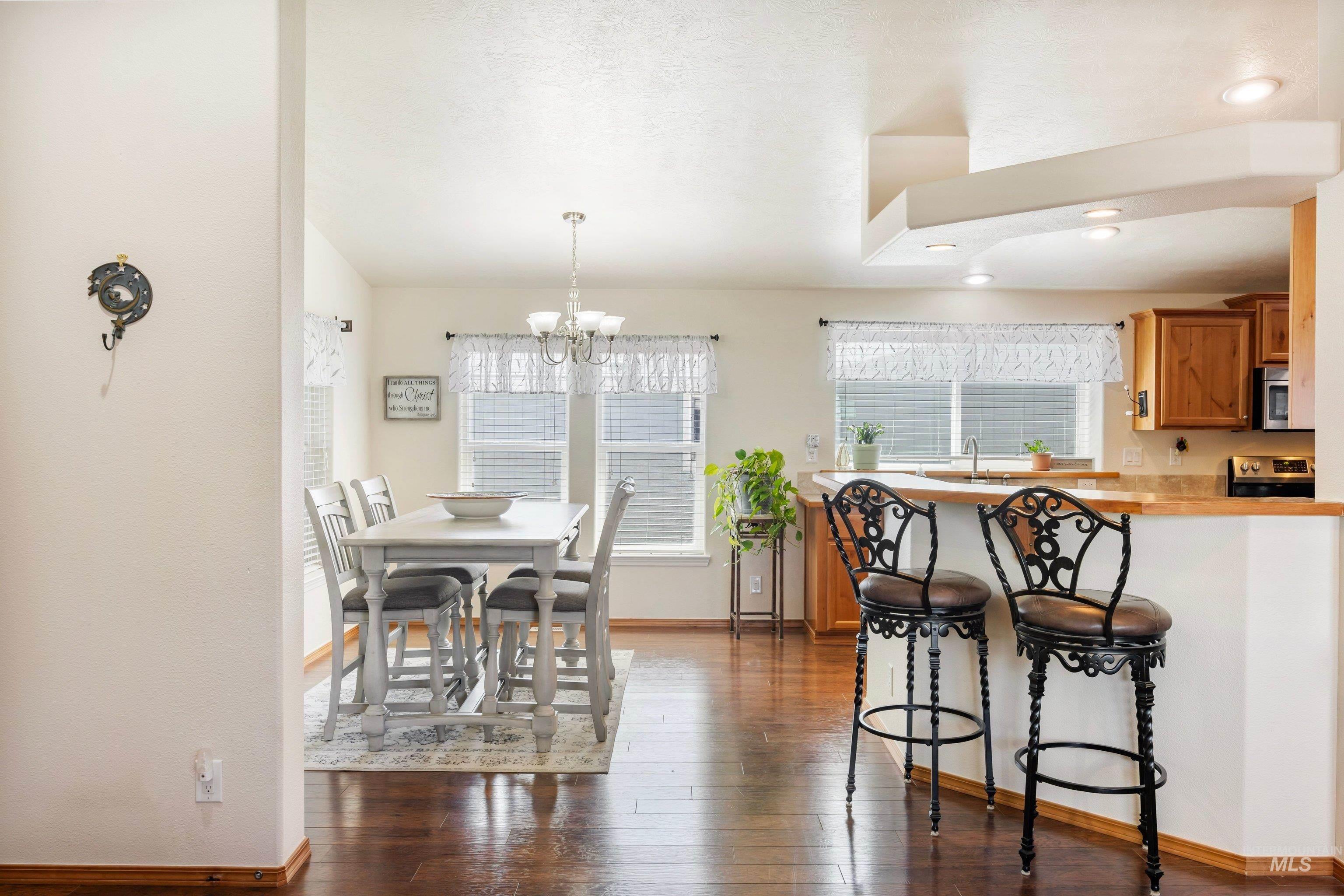 9390 W Ustick Rd #14, Boise, Idaho 83704, 3 Bedrooms, 2 Bathrooms, Residential For Sale, Price $248,000,MLS 98988772