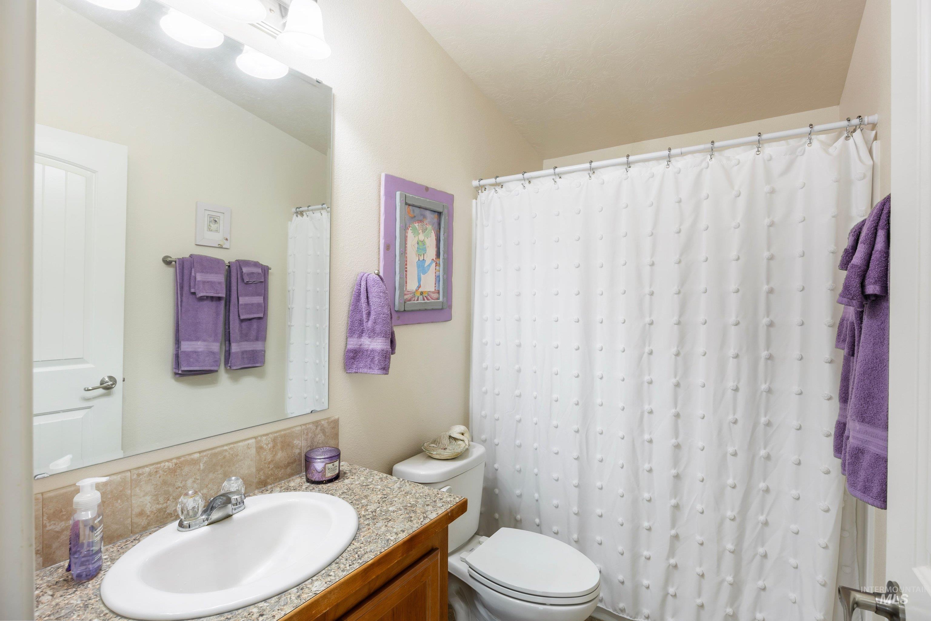 9390 W Ustick Rd #14, Boise, Idaho 83704, 3 Bedrooms, 2 Bathrooms, Residential For Sale, Price $248,000,MLS 98988772