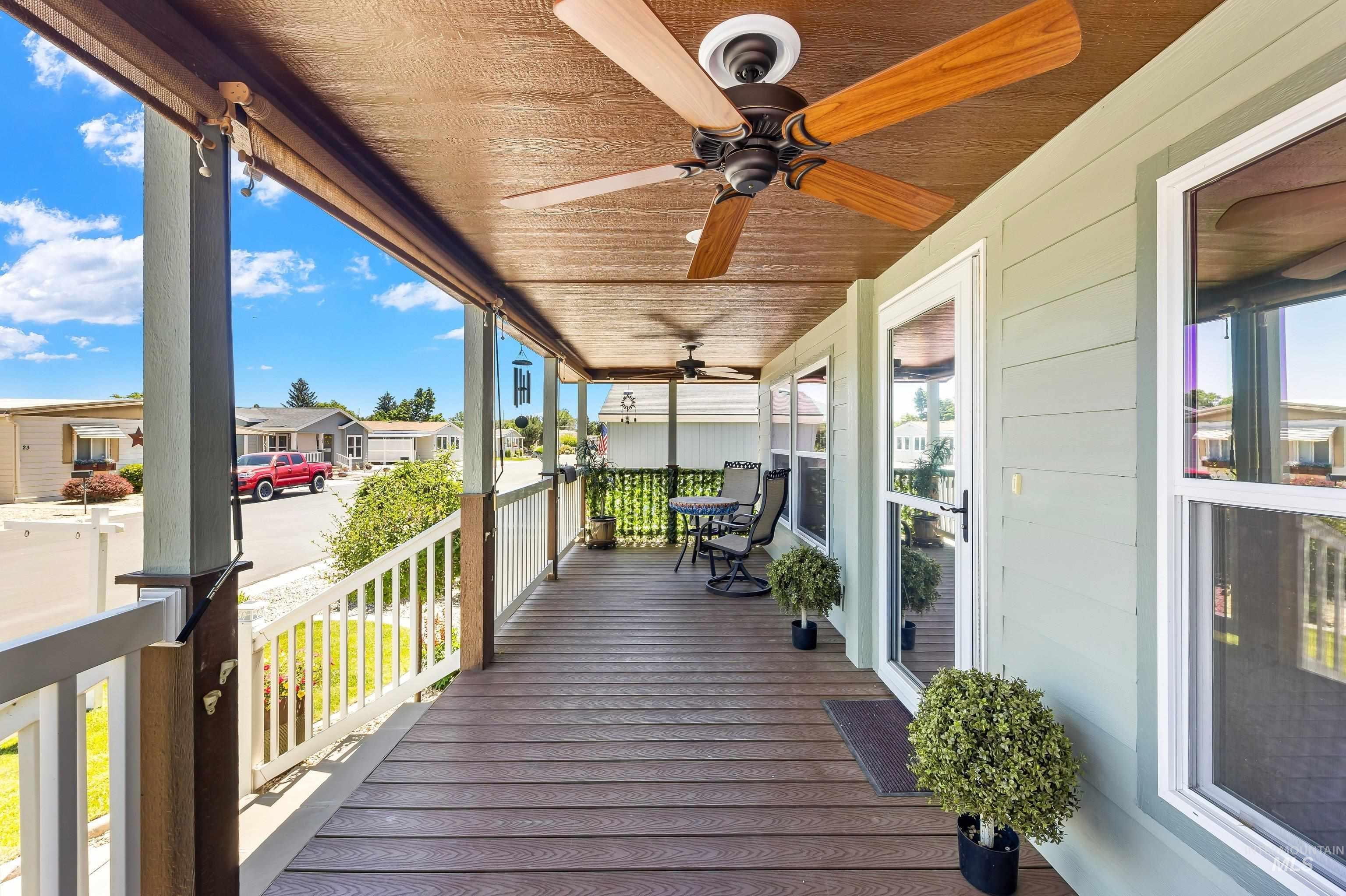 9390 W Ustick Rd #14, Boise, Idaho 83704, 3 Bedrooms, 2 Bathrooms, Residential For Sale, Price $248,000,MLS 98988772