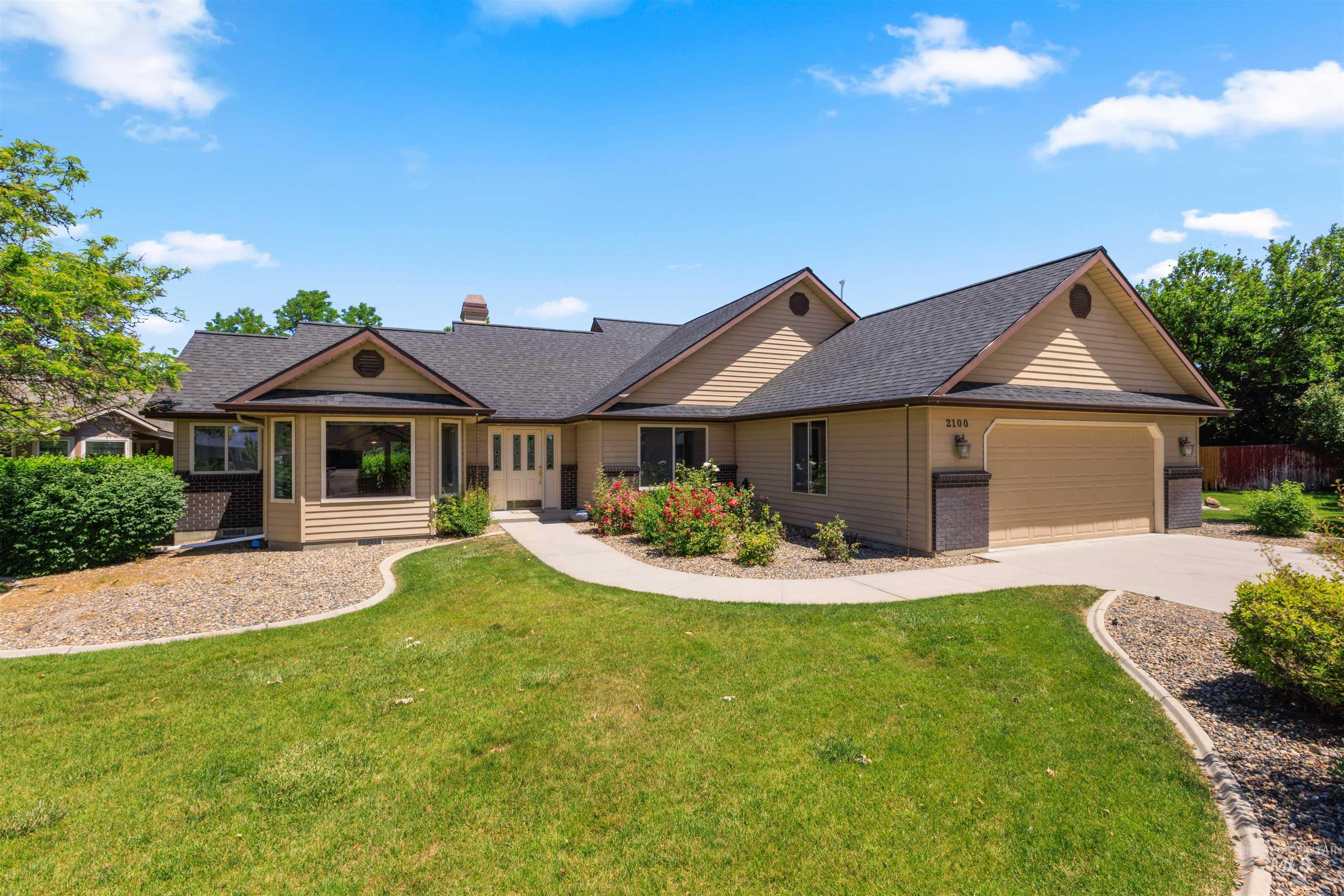 2100 Carey Place, Nampa, Idaho 83651-7563, 3 Bedrooms, 2 Bathrooms, Residential For Sale, Price $449,000,MLS 98988775