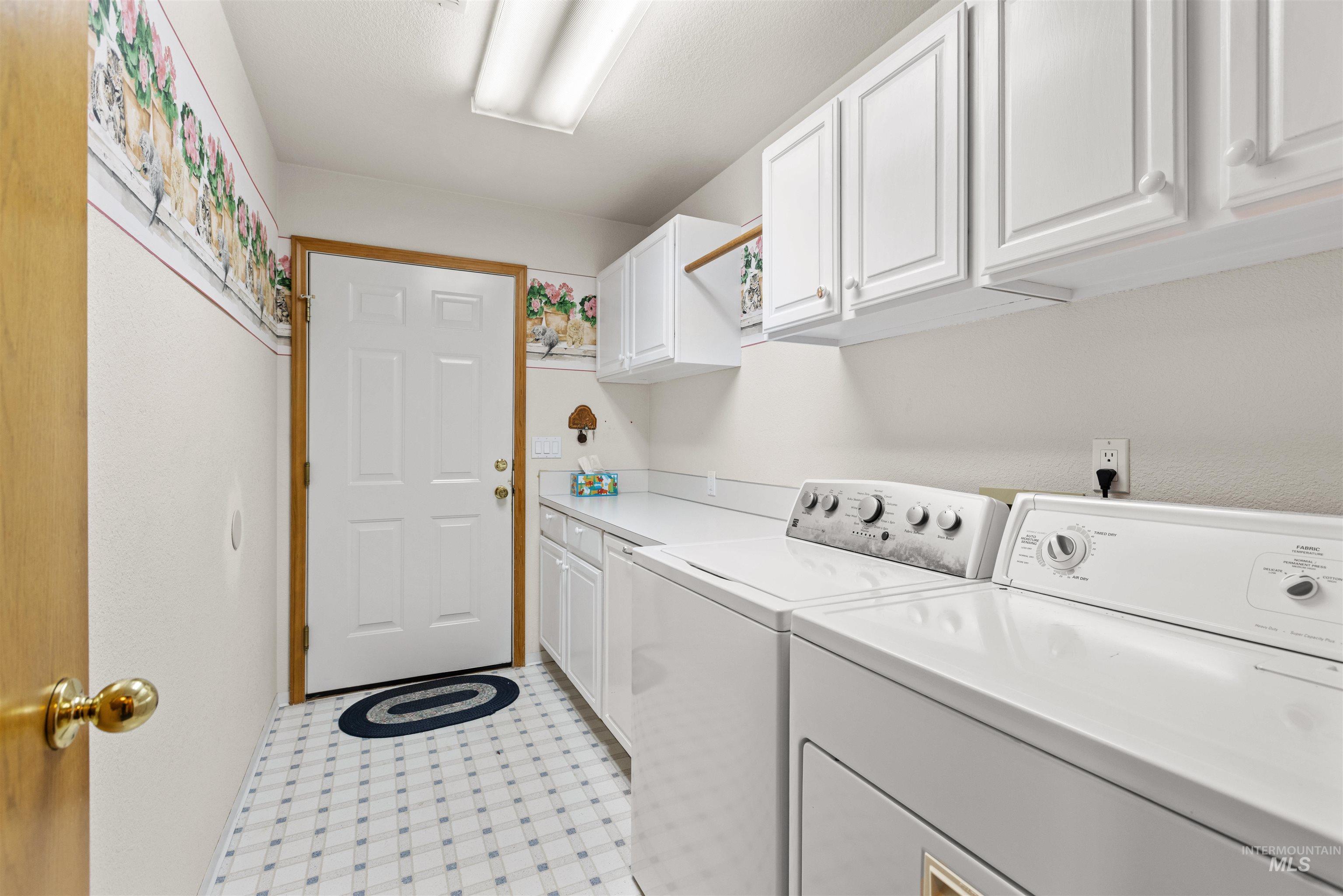 2100 Carey Place, Nampa, Idaho 83651-7563, 3 Bedrooms, 2 Bathrooms, Residential For Sale, Price $449,000,MLS 98988775