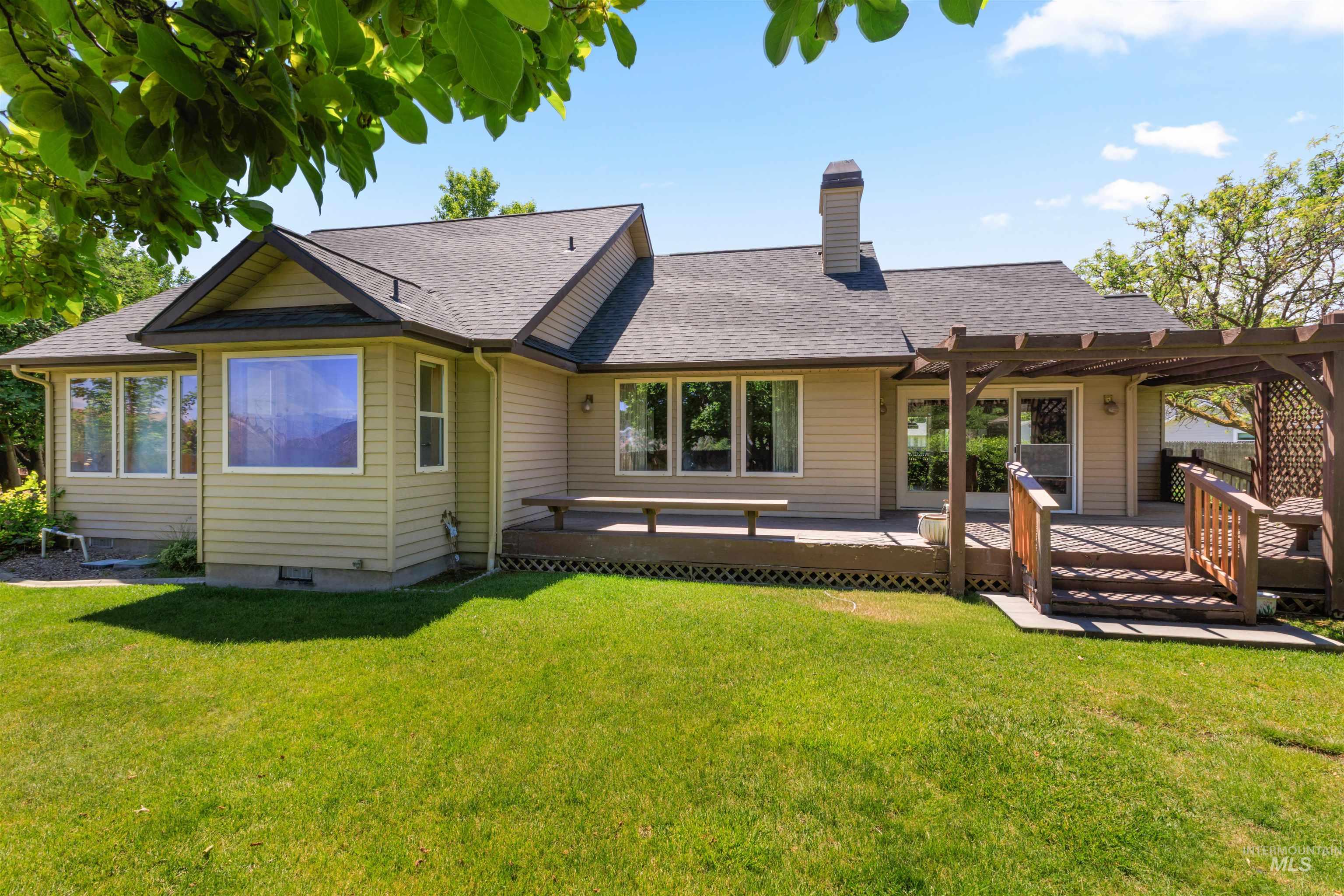 2100 Carey Place, Nampa, Idaho 83651-7563, 3 Bedrooms, 2 Bathrooms, Residential For Sale, Price $449,000,MLS 98988775