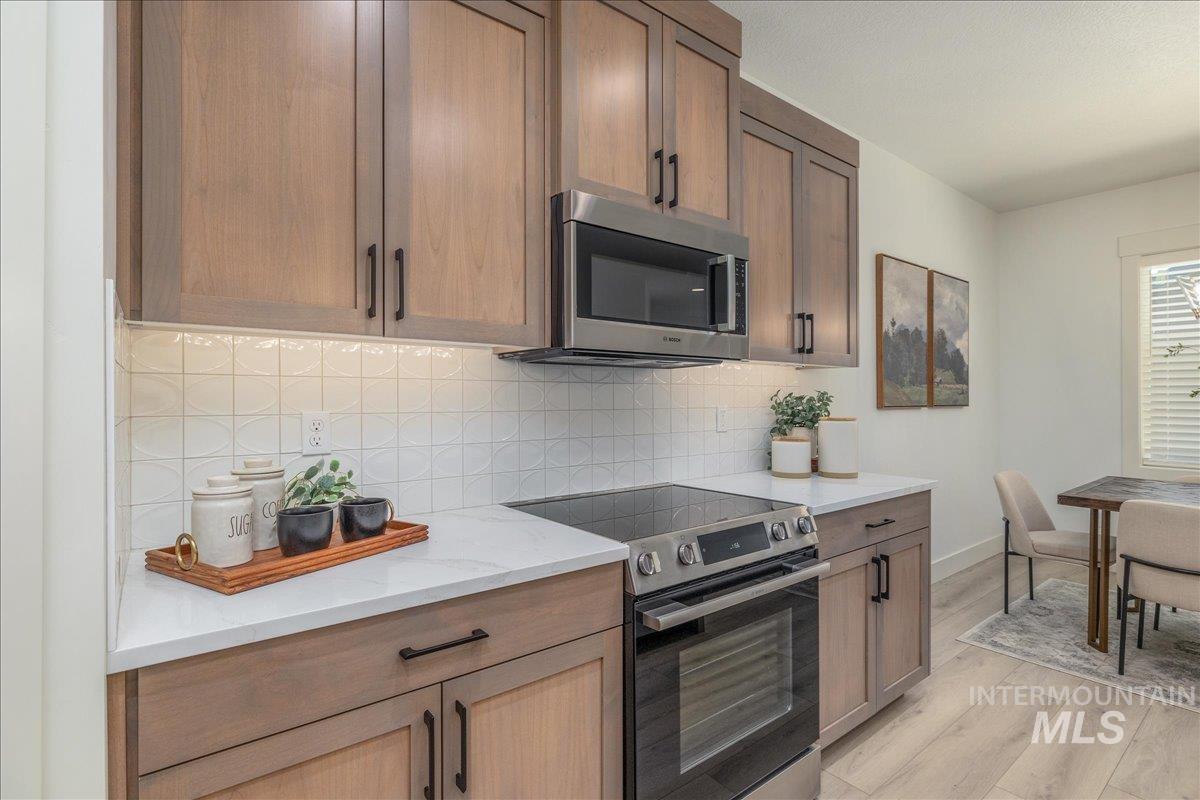 475 E Chevy Dr, Boise, Idaho 83716, 3 Bedrooms, 2 Bathrooms, Residential For Sale, Price $439,900, 98988776