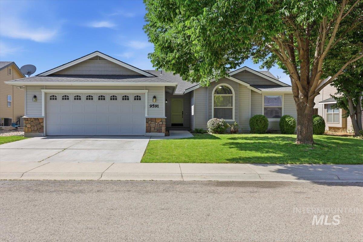 9591 W Silverspring St, Boise, Idaho 83709, 3 Bedrooms, 2 Bathrooms, Residential For Sale, Price $429,999, 98988777