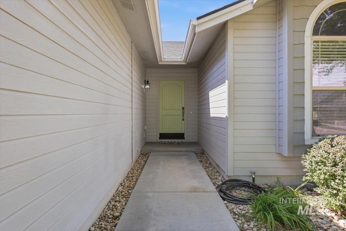 9591 W Silverspring St, Boise, Idaho 83709, 3 Bedrooms, 2 Bathrooms, Residential For Sale, Price $429,999, 98988777