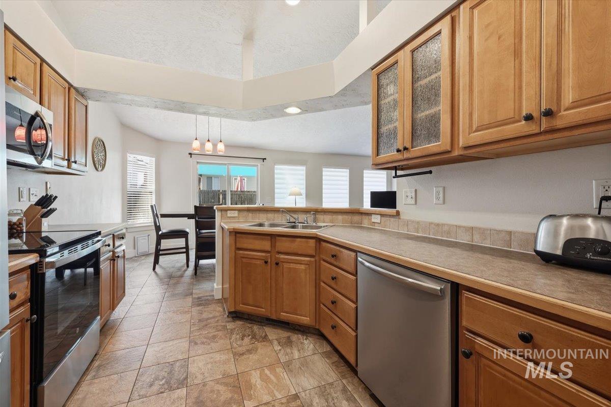 9591 W Silverspring St, Boise, Idaho 83709, 3 Bedrooms, 2 Bathrooms, Residential For Sale, Price $429,999, 98988777