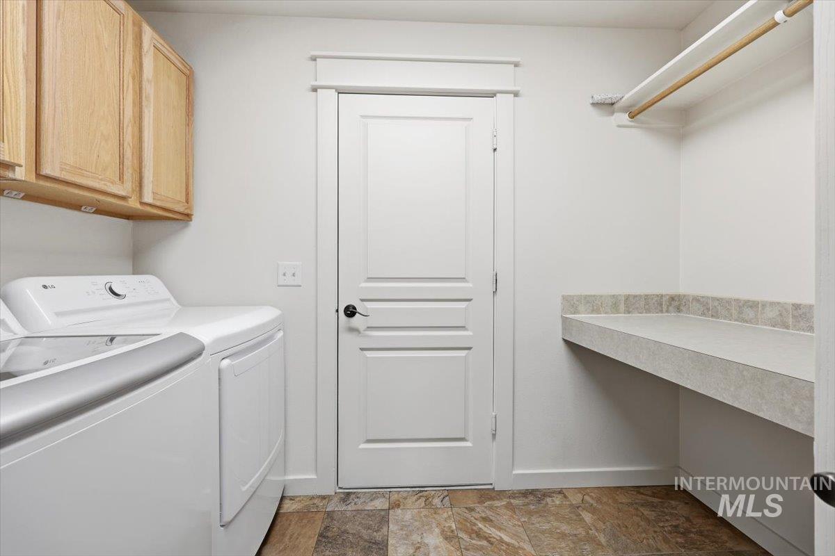 9591 W Silverspring St, Boise, Idaho 83709, 3 Bedrooms, 2 Bathrooms, Residential For Sale, Price $429,999, 98988777