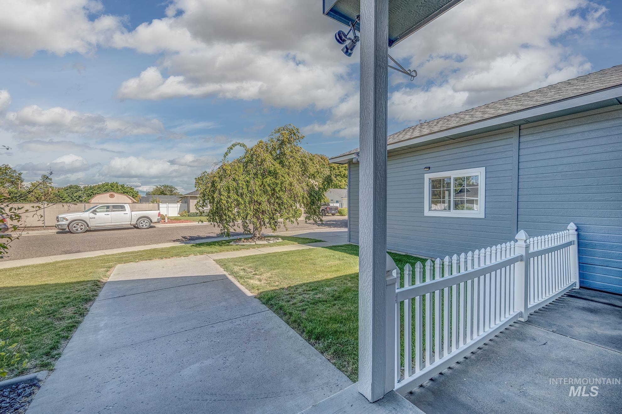 119 SW 18th St, Ontario, Oregon 97914, 4 Bedrooms, 2 Bathrooms, Residential For Sale, Price $485,000,MLS 98988782