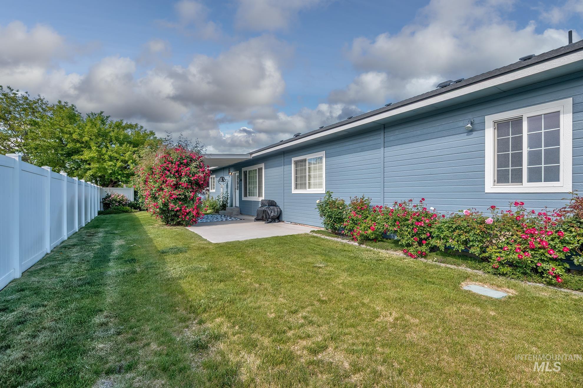 119 SW 18th St, Ontario, Oregon 97914, 4 Bedrooms, 2 Bathrooms, Residential For Sale, Price $499,000, 98988782