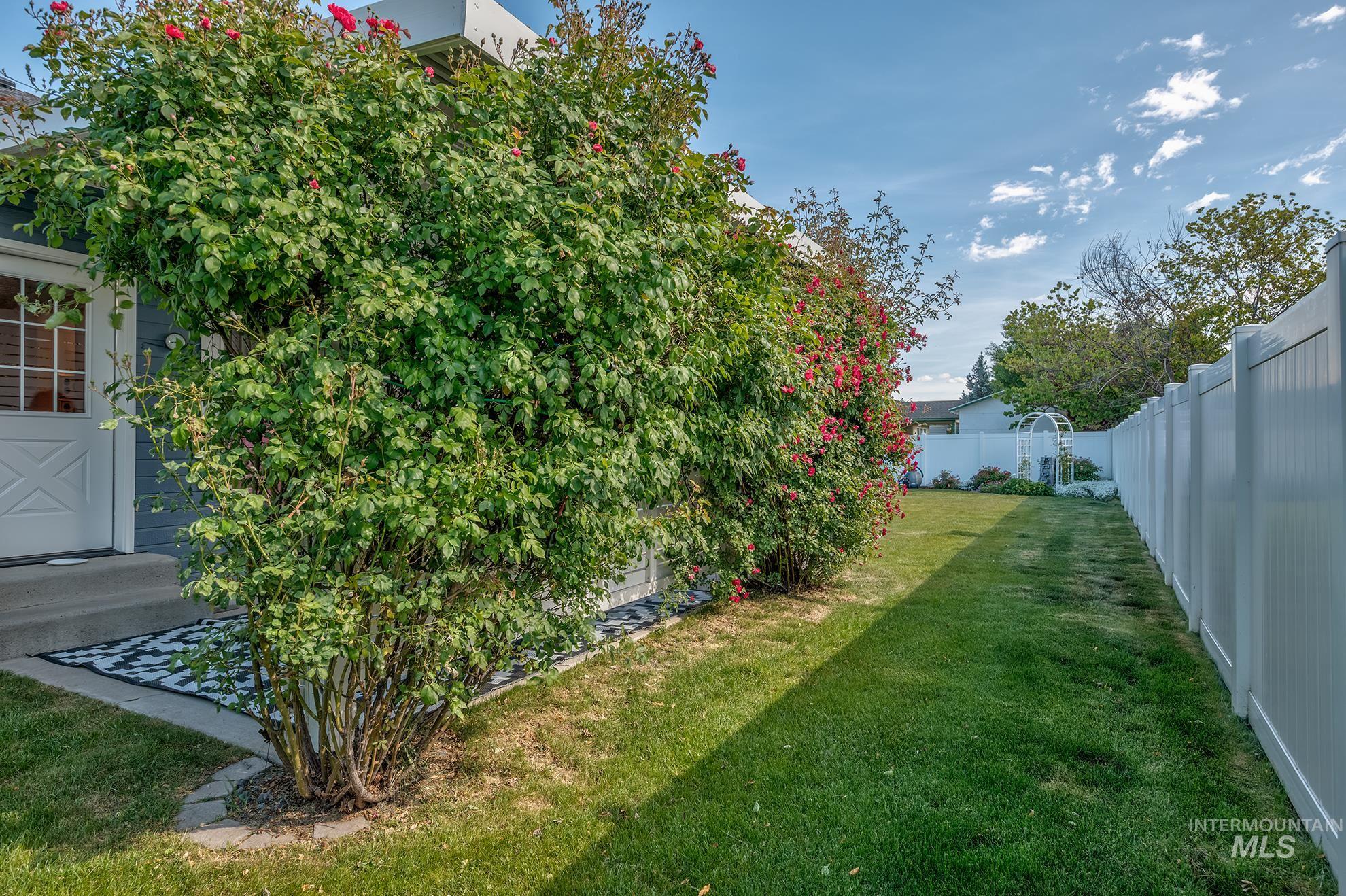119 SW 18th St, Ontario, Oregon 97914, 4 Bedrooms, 2 Bathrooms, Residential For Sale, Price $499,000, 98988782
