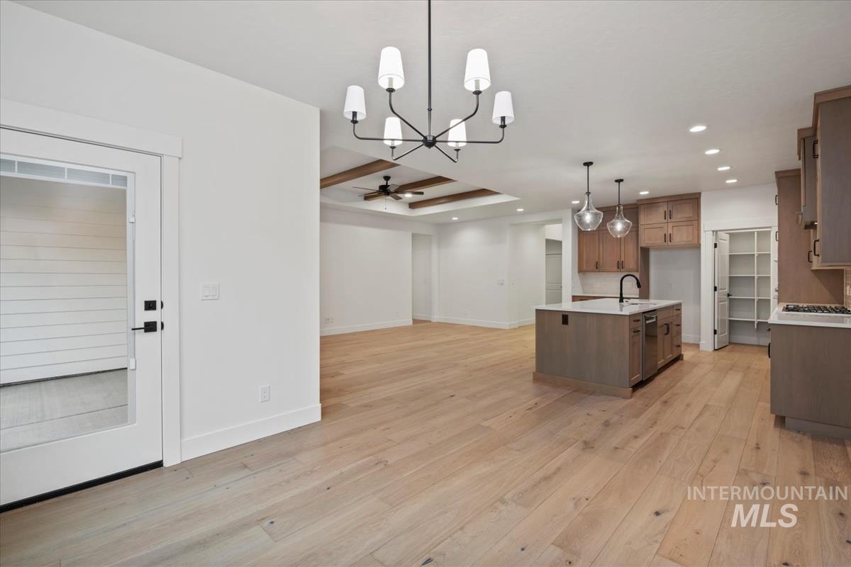 6629 N Good Dr., Eagle, Idaho 83629, 3 Bedrooms, 2 Bathrooms, Residential For Sale, Price $619,880, 98988793