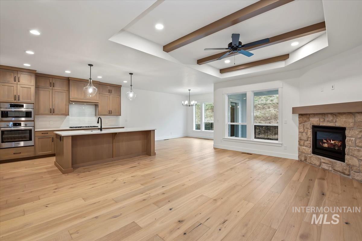 6629 N Good Dr., Eagle, Idaho 83629, 3 Bedrooms, 2 Bathrooms, Residential For Sale, Price $619,880, 98988793