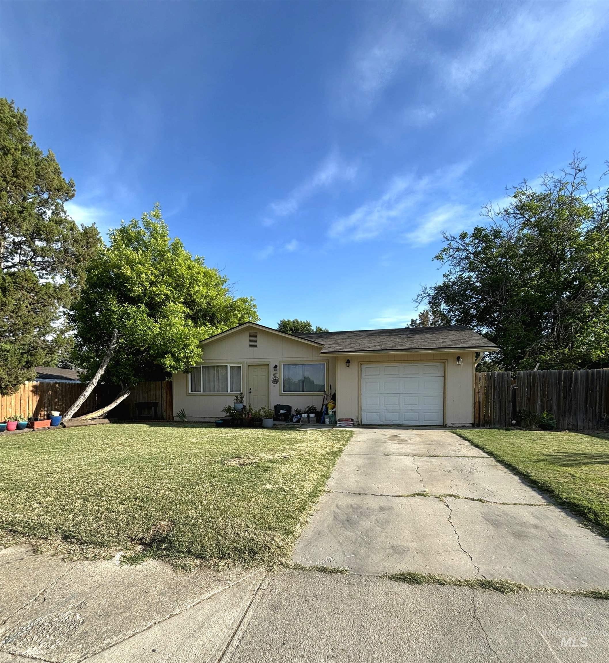 1619 Helena Dr., Caldwell, Idaho 83605, 3 Bedrooms, 1 Bathroom, Residential For Sale, Price $284,500,MLS 98988795