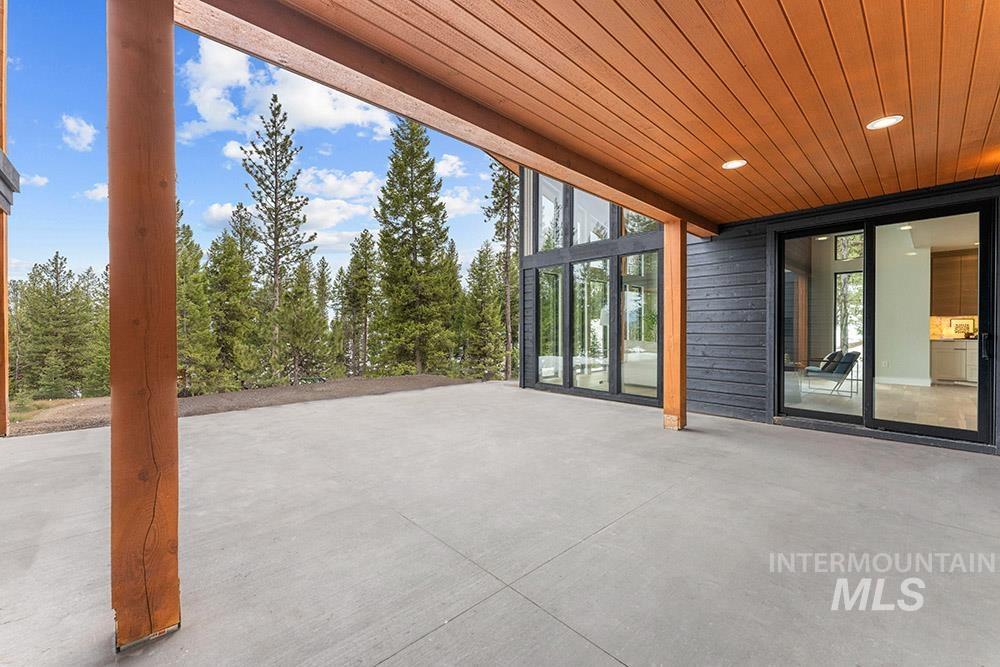 38 Bella View Drive, McCall, Idaho 83638, 5 Bedrooms, 5 Bathrooms, Residential For Sale, Price $1,790,000,MLS 98988798