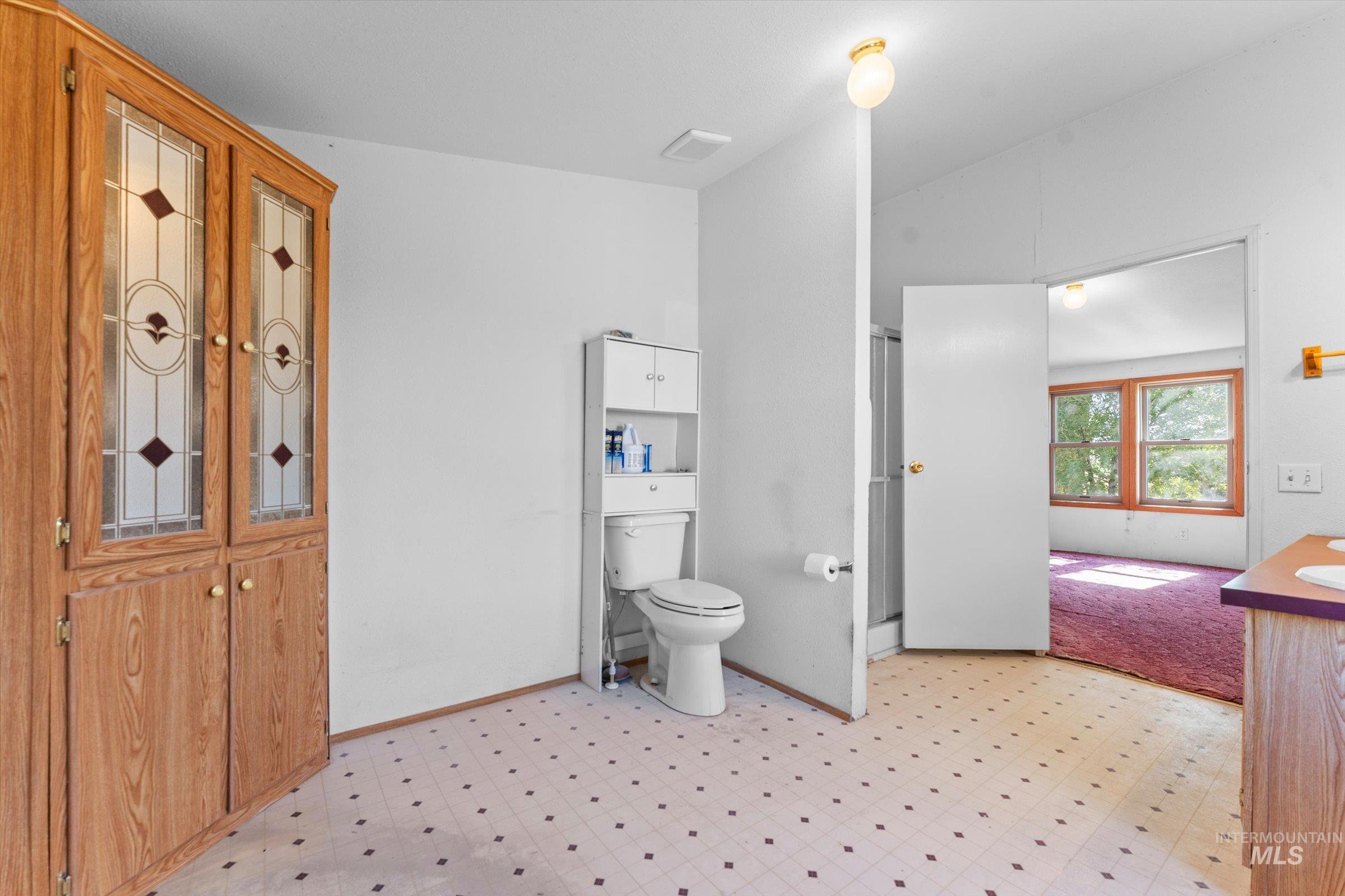 4051 NW Canal, Mountain Home, Idaho 83647-5757, 3 Bedrooms, 2 Bathrooms, Residential For Sale, Price $430,000,MLS 98988799