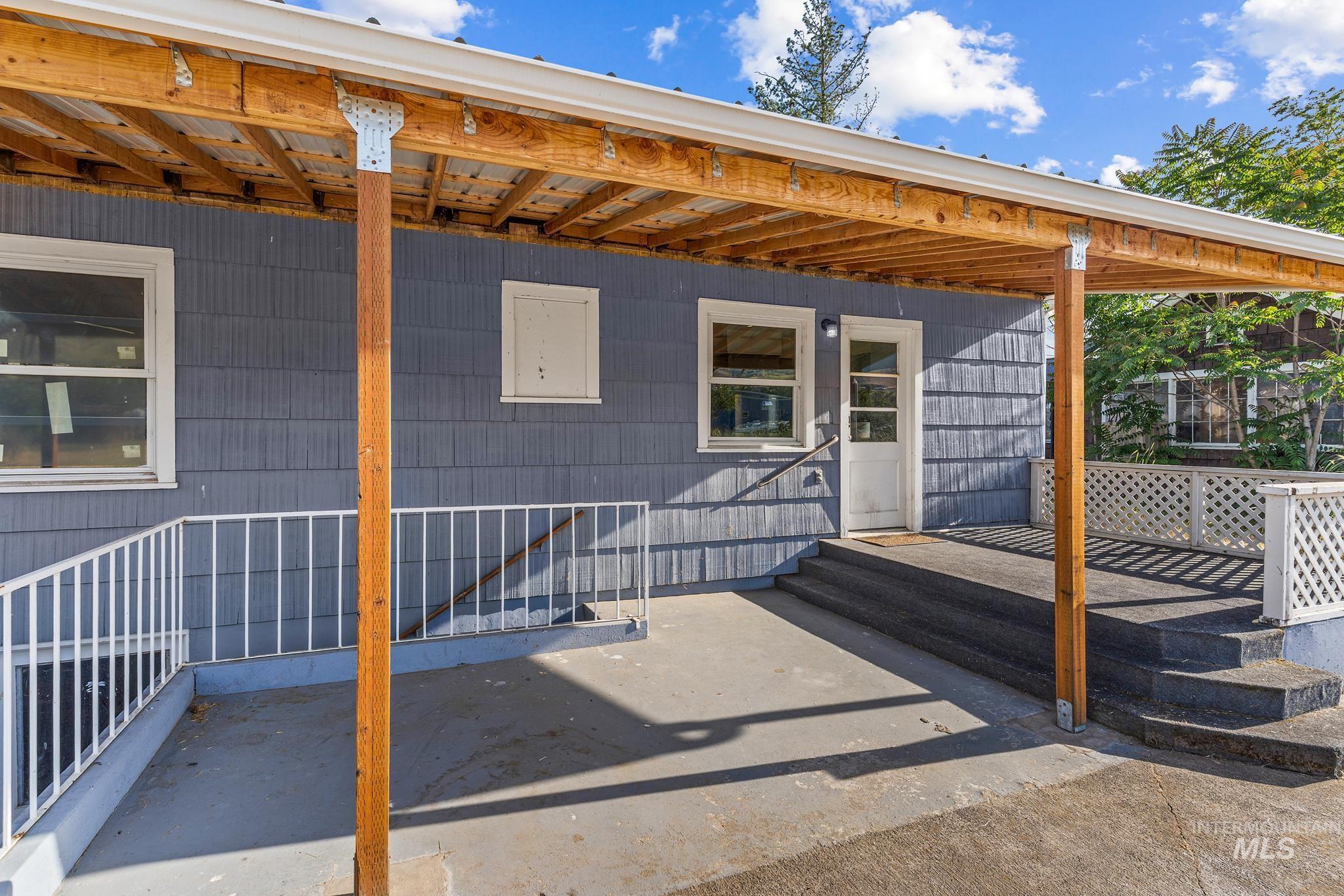 2609 4th Ave N, Lewiston, Idaho 83501, 4 Bedrooms, 1 Bathroom, Residential For Sale, Price $259,000,MLS 98988806