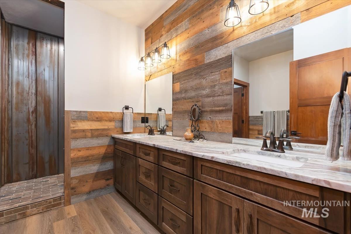 2609 West Mountain Rd, Donnelly, Idaho 83615-0000, 3 Bedrooms, 2.5 Bathrooms, Residential For Sale, Price $1,750,000,MLS 98988810