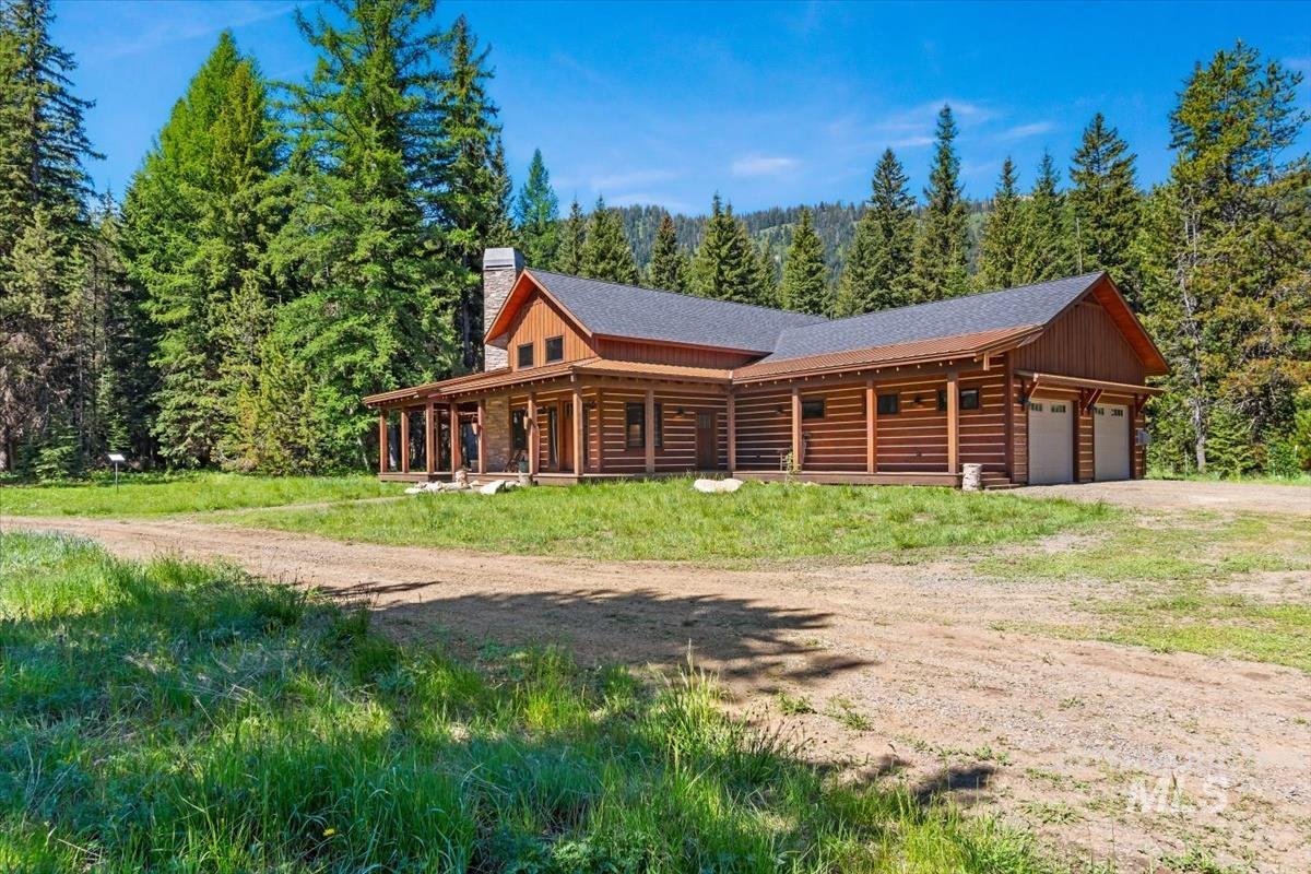 2609 West Mountain Rd, Donnelly, Idaho 83615-0000, 3 Bedrooms, 2.5 Bathrooms, Residential For Sale, Price $1,750,000,MLS 98988810