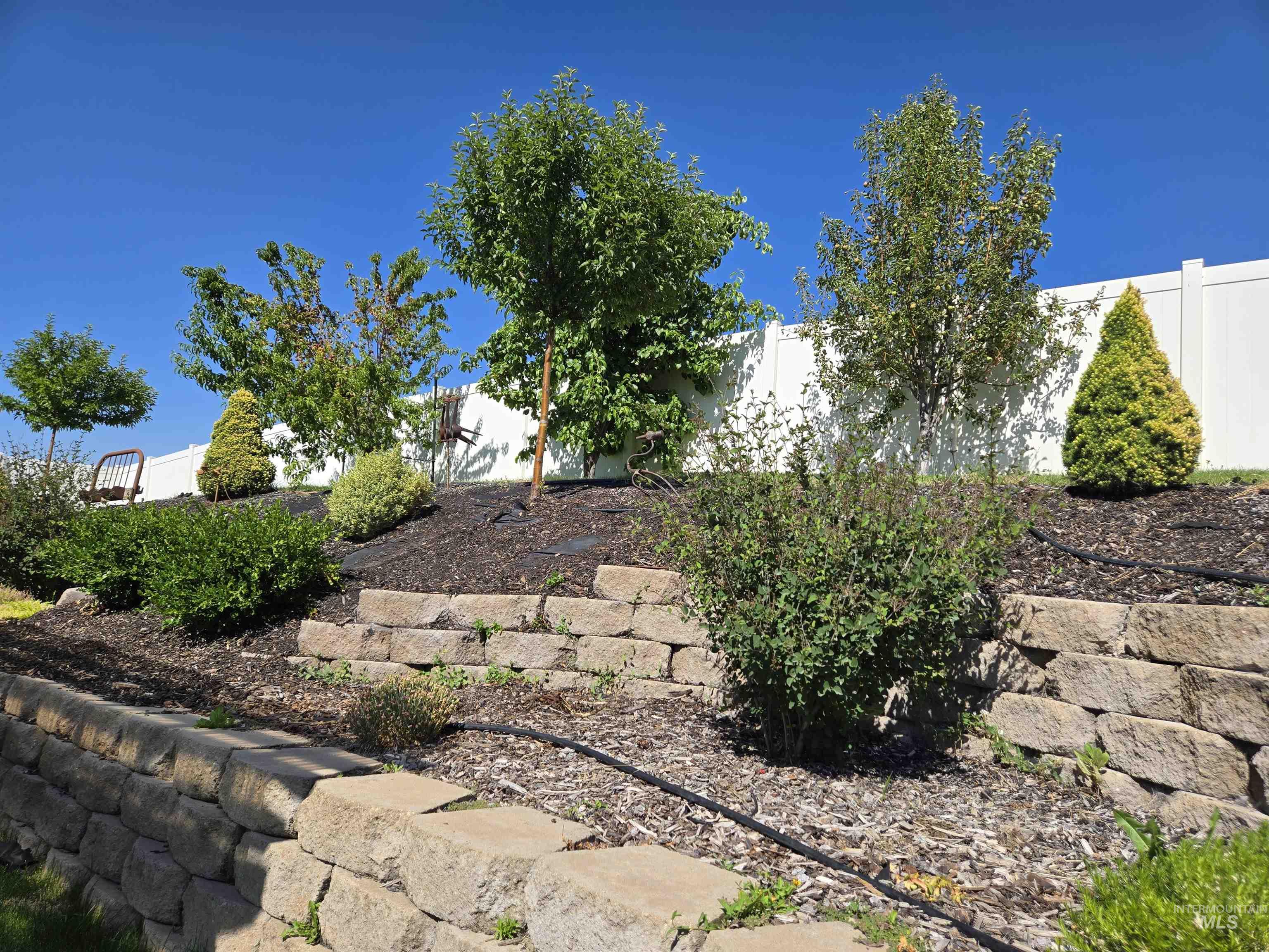 235 Meadow View Dr., Payette, Idaho 83661, 3 Bedrooms, 2 Bathrooms, Residential For Sale, Price $415,000, 98988811