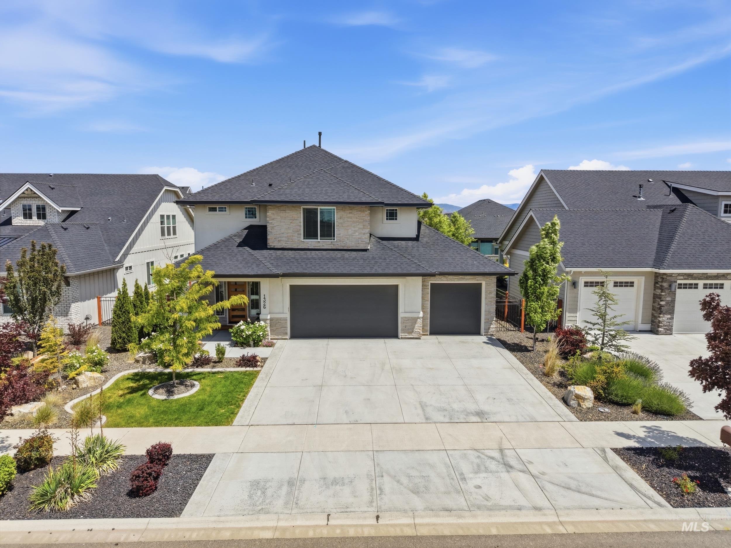 1326 N Big Star Place, Eagle, Idaho 83616, 5 Bedrooms, 3.5 Bathrooms, Residential For Sale, Price $849,000, 98988817