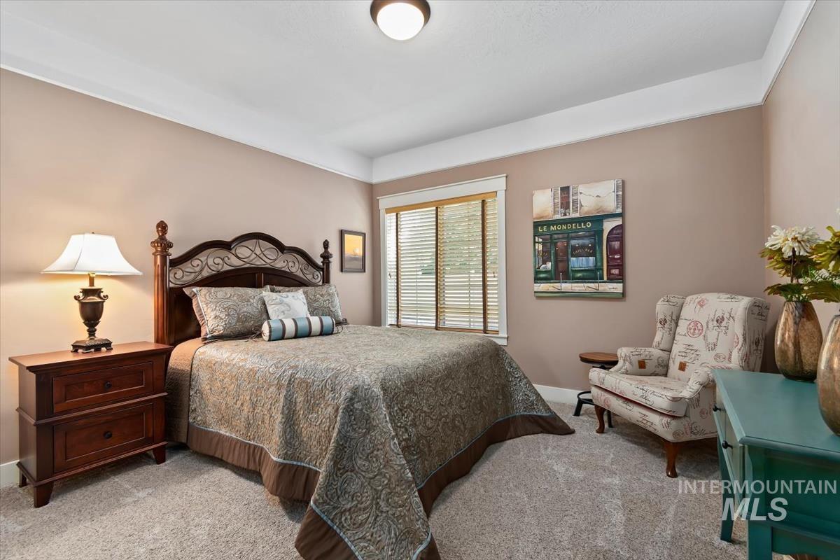 3874 S Como Ave, Meridian, Idaho 83642, 6 Bedrooms, 3 Bathrooms, Residential For Sale, Price $999,000,MLS 98988819