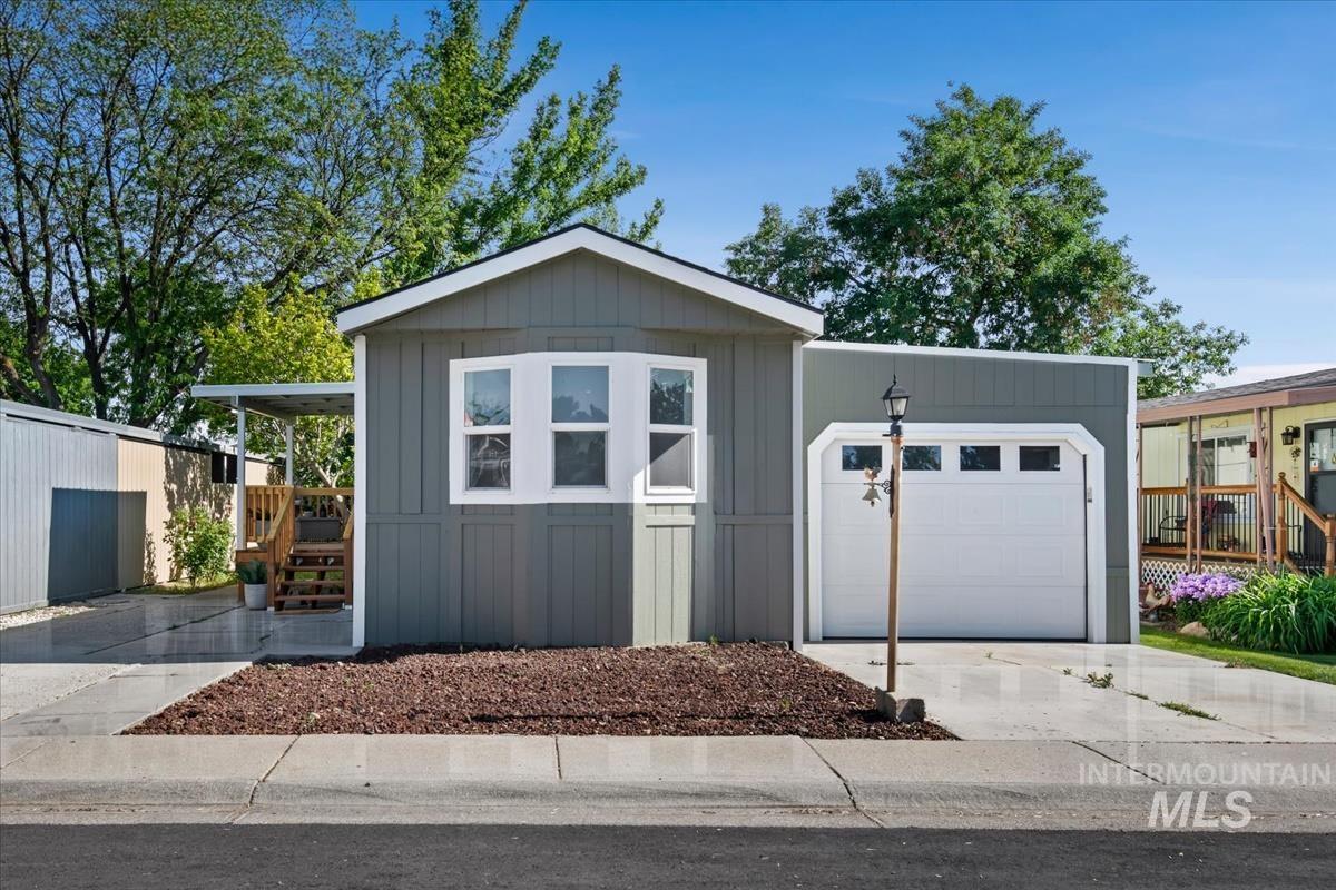 9929 W Abram, Boise, Idaho 83704, 2 Bedrooms, 2 Bathrooms, Residential For Sale, Price $115,000,MLS 98988824